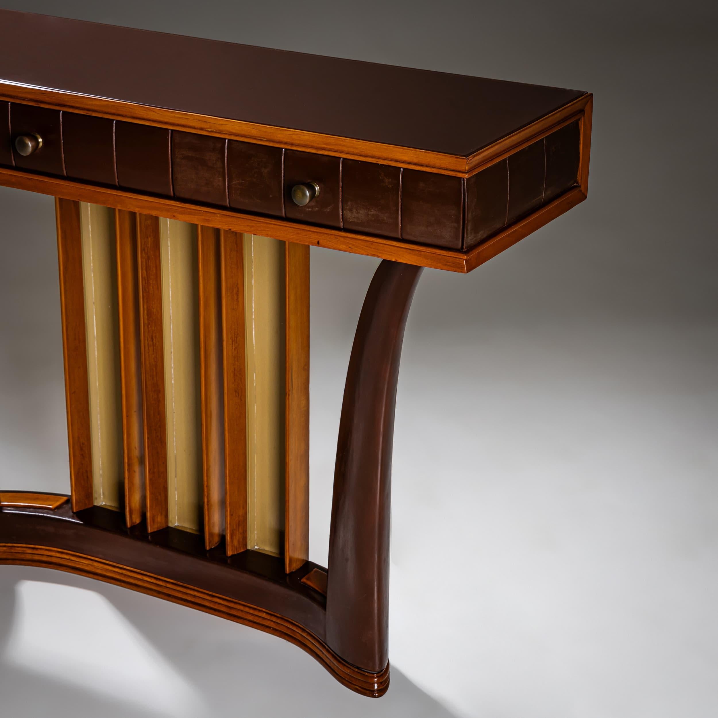 Mid-20th Century Italian Console Table In Good Condition For Sale In New York, NY