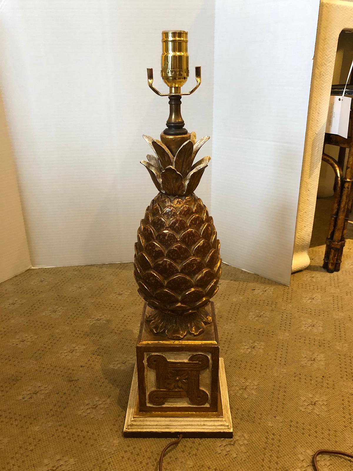 Mid-20th Century Italian Gilded Pineapple Lamp For Sale 1