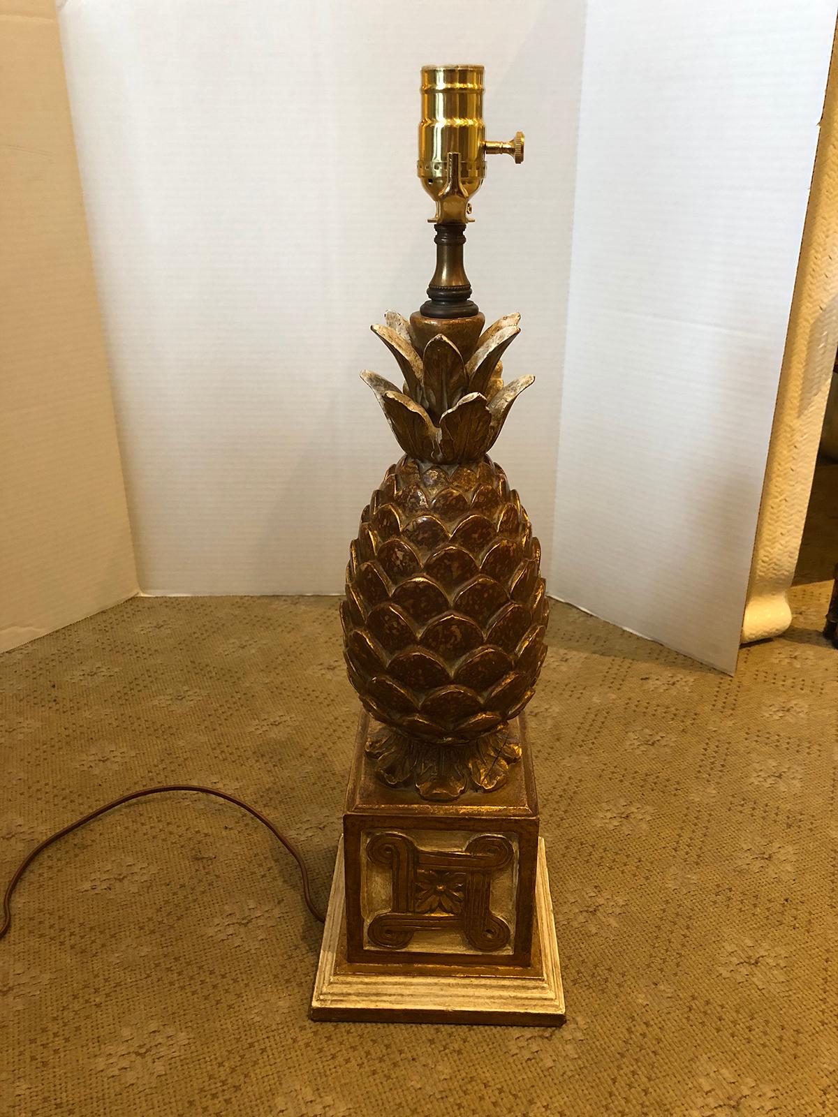 Mid-20th Century Italian Gilded Pineapple Lamp For Sale 2