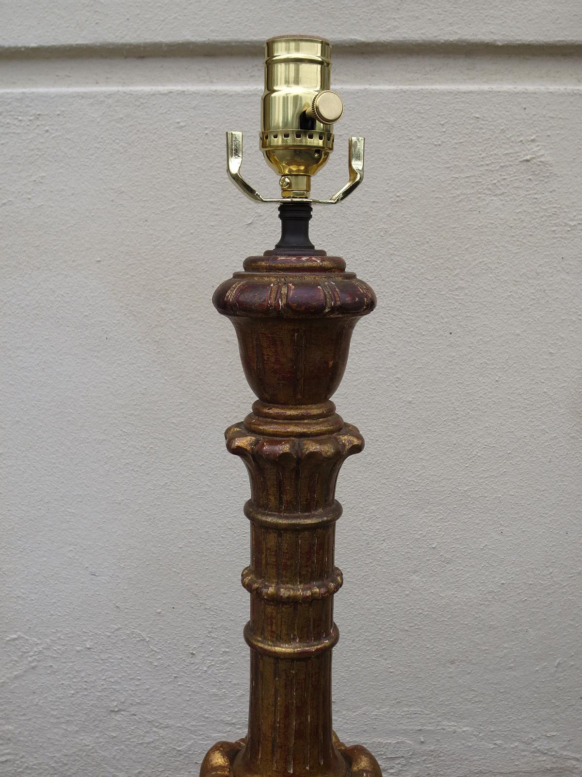Mid-20th Century Italian Giltwood Lamp For Sale 12