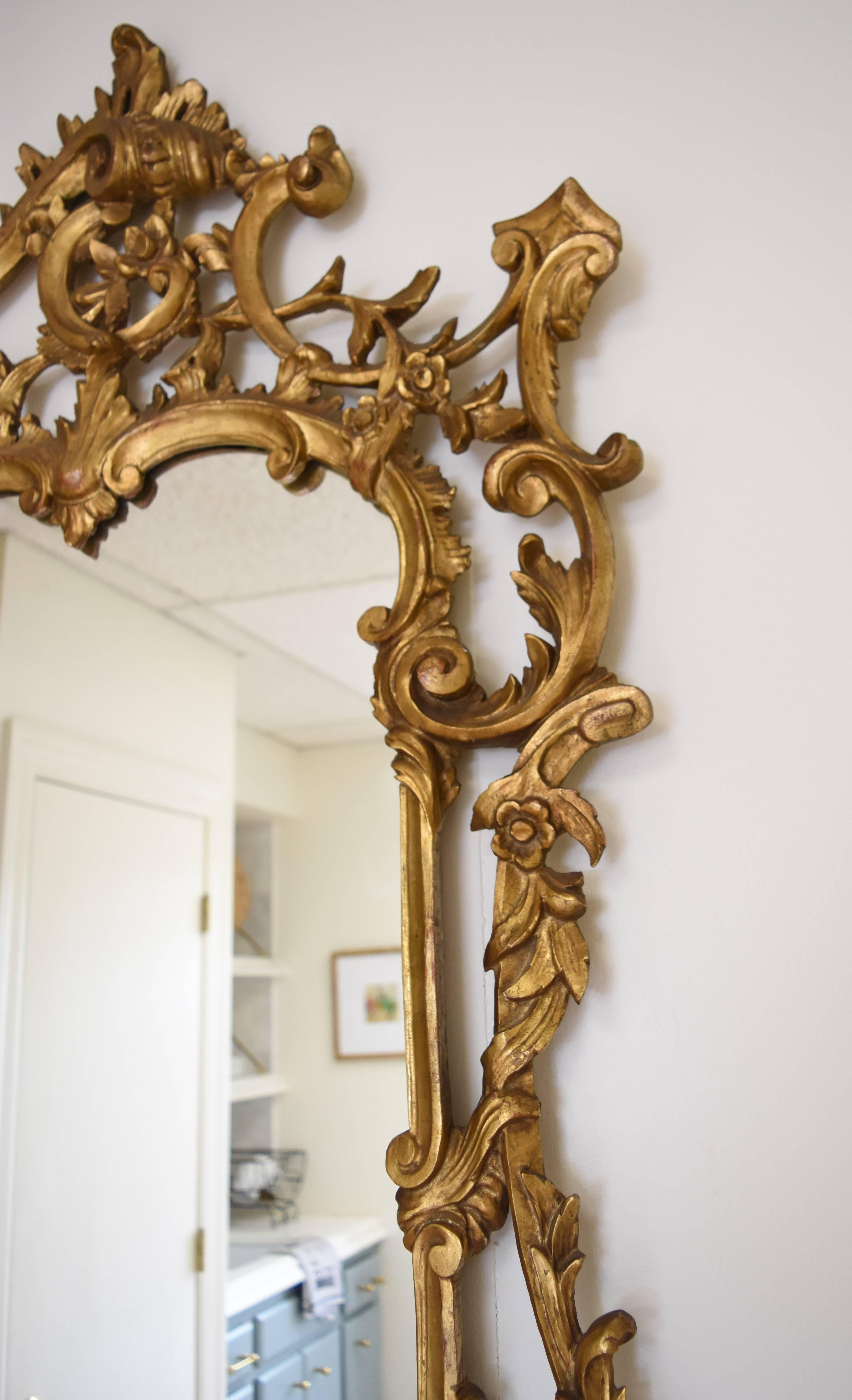 Mid-20th Century Italian Giltwood Mirror In Excellent Condition In Nashville, TN