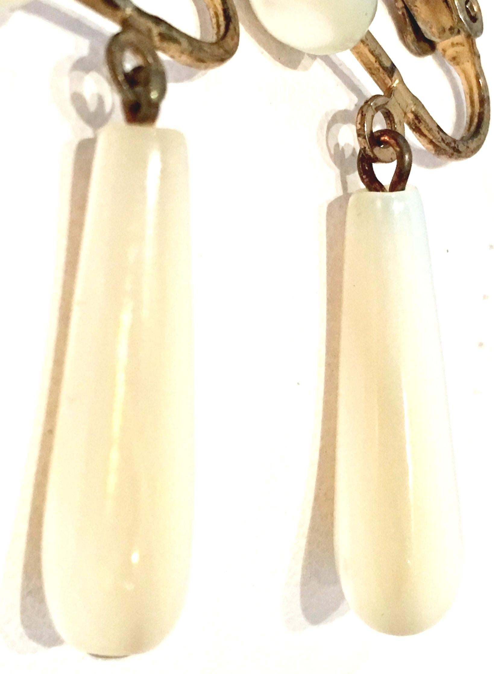 Mid-20th Century Italian Gold & Mother Of Pearl Tear Drop Earrings For Sale 3