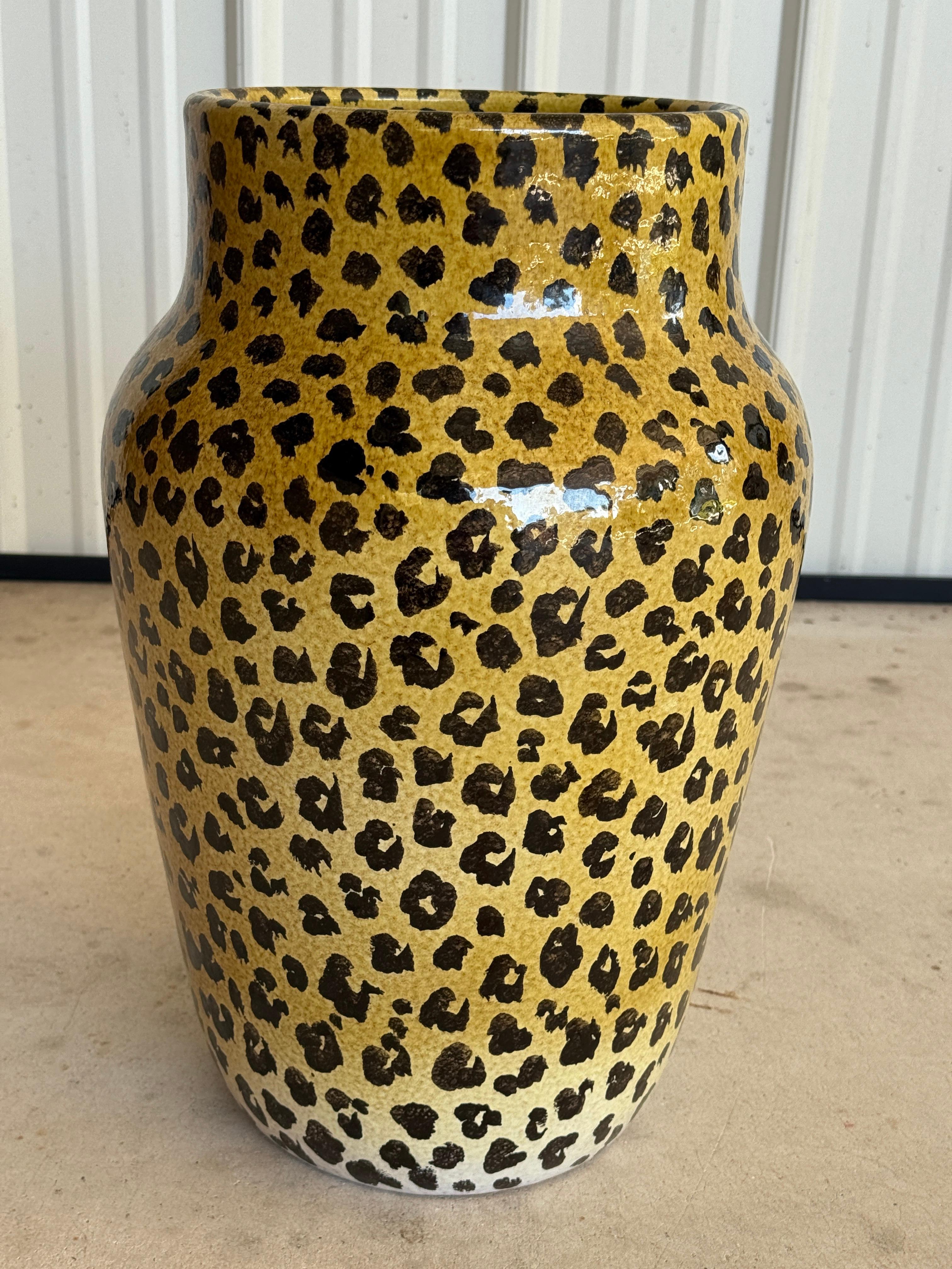 Vase de sol italien en céramique émaillée léopard, peint à la main, du milieu du 20e siècle en vente 4