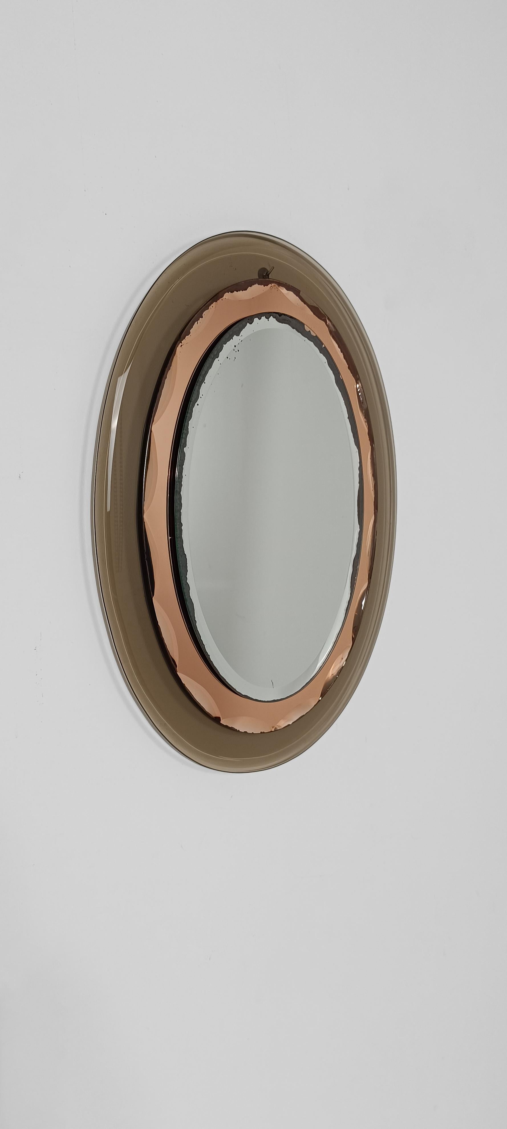 Mid-20th Century Italian in Smoked and Pink Bevelled Mirror By Cristal Arte, 50s For Sale 5