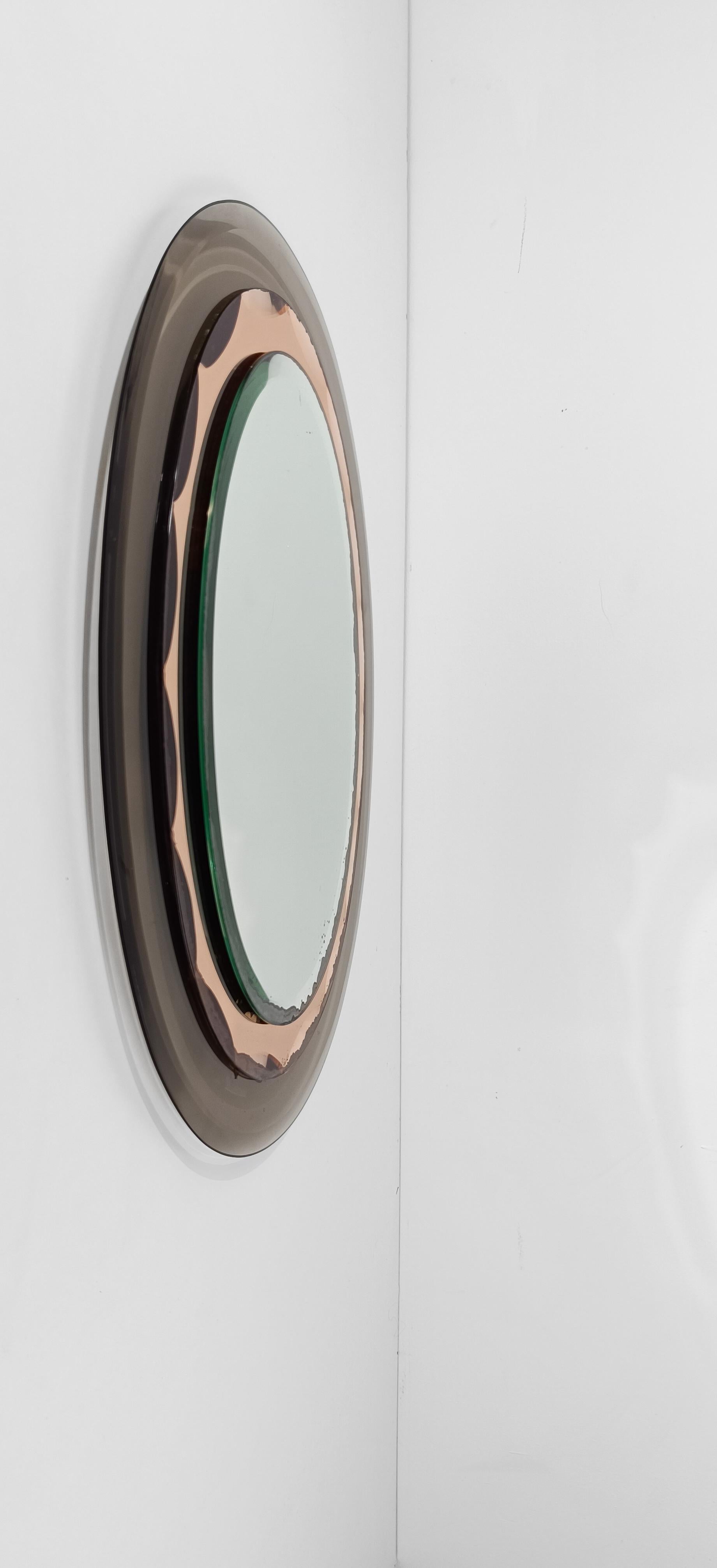 Mid-20th Century Italian in Smoked and Pink Bevelled Mirror By Cristal Arte, 50s In Good Condition For Sale In Roma, IT