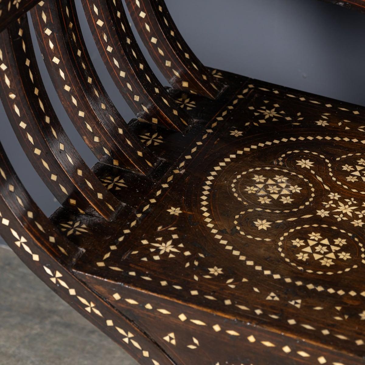 Mid 20th Century Italian Inlaid Hardwood Savonarola Chair For Sale 7