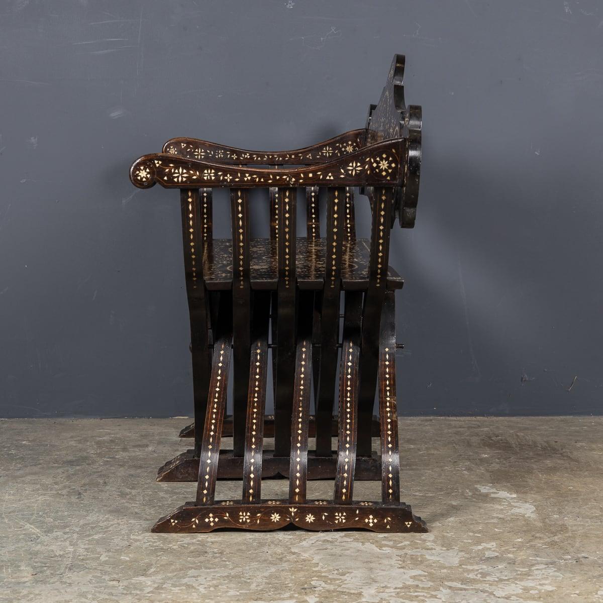 Mid 20th Century Italian Inlaid Hardwood Savonarola Chair In Good Condition For Sale In Royal Tunbridge Wells, Kent