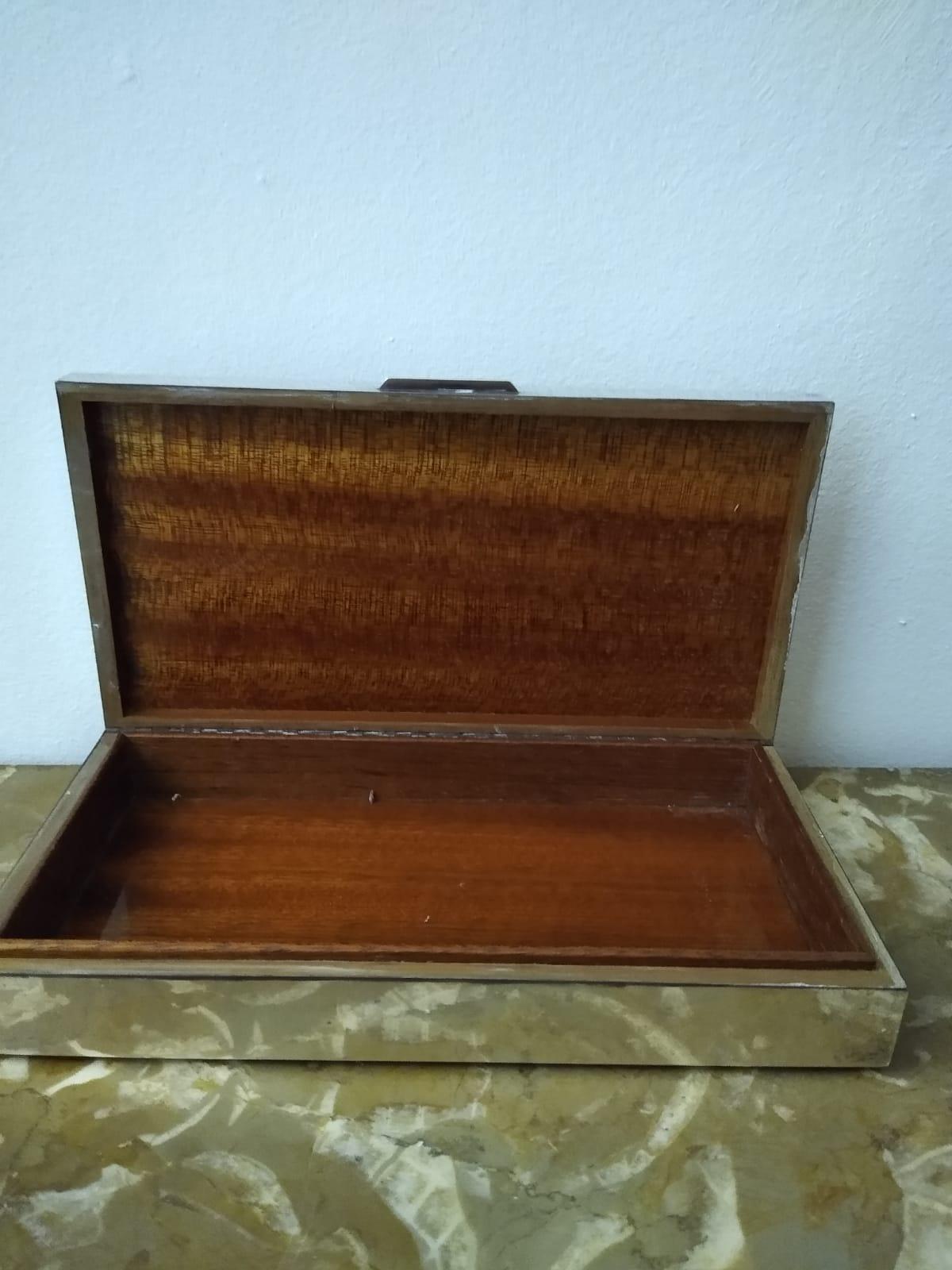Mid-Century Modern Mid-20th Century Italian  Modern Wood and Silver Decorative Box For Sale