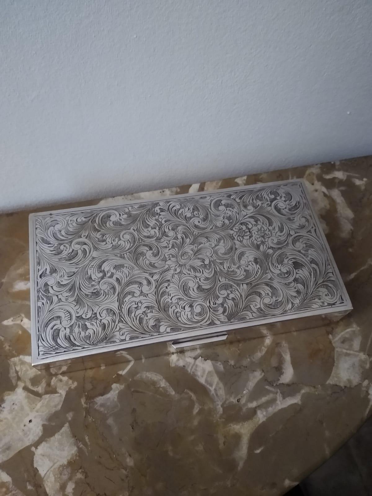 Mid-20th Century Italian  Modern Wood and Silver Decorative Box For Sale 1