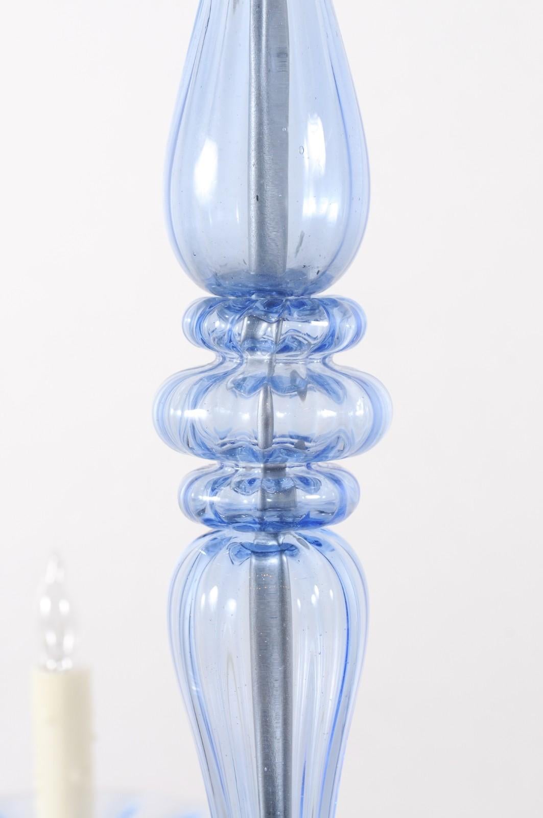 Lampadario in vetro soffiato blu di Murano della metà del XX secolo con 4 luci in vendita 5