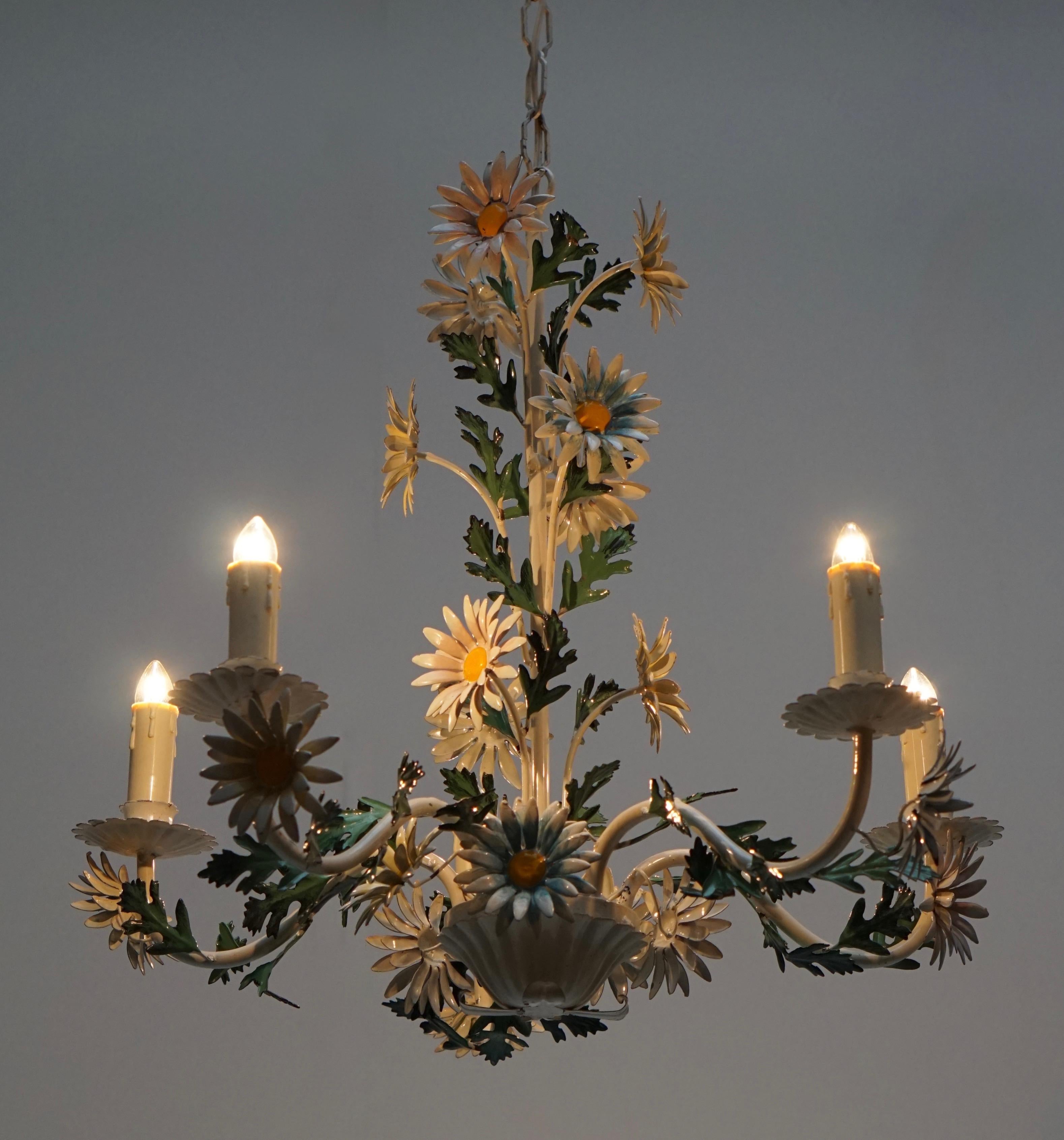 Mid-20th Century Italian Painted Iron and Tole Chandelier with Flowers 5