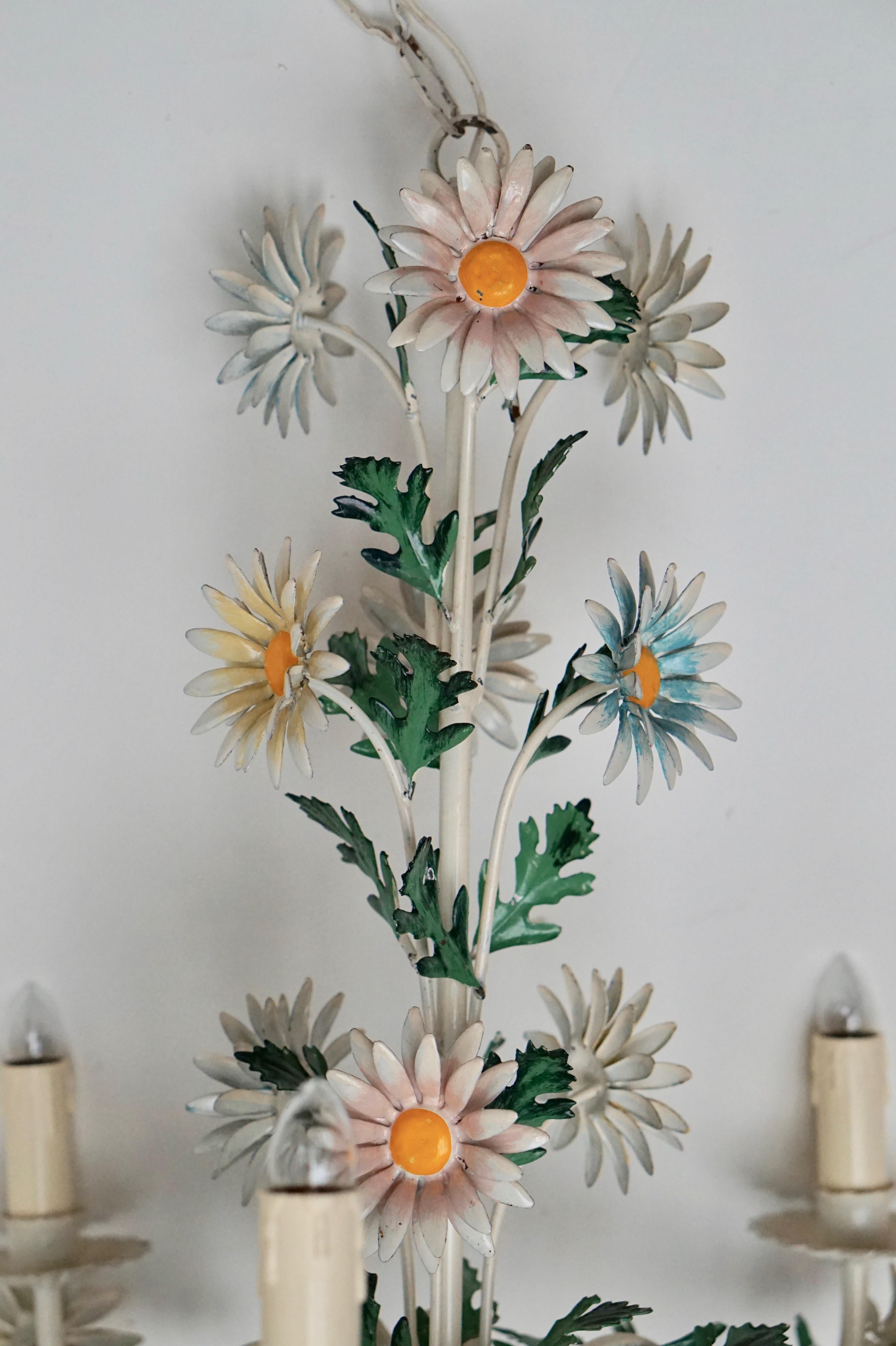 Mid-20th Century Italian Painted Iron and Tole Chandelier with Flowers 14