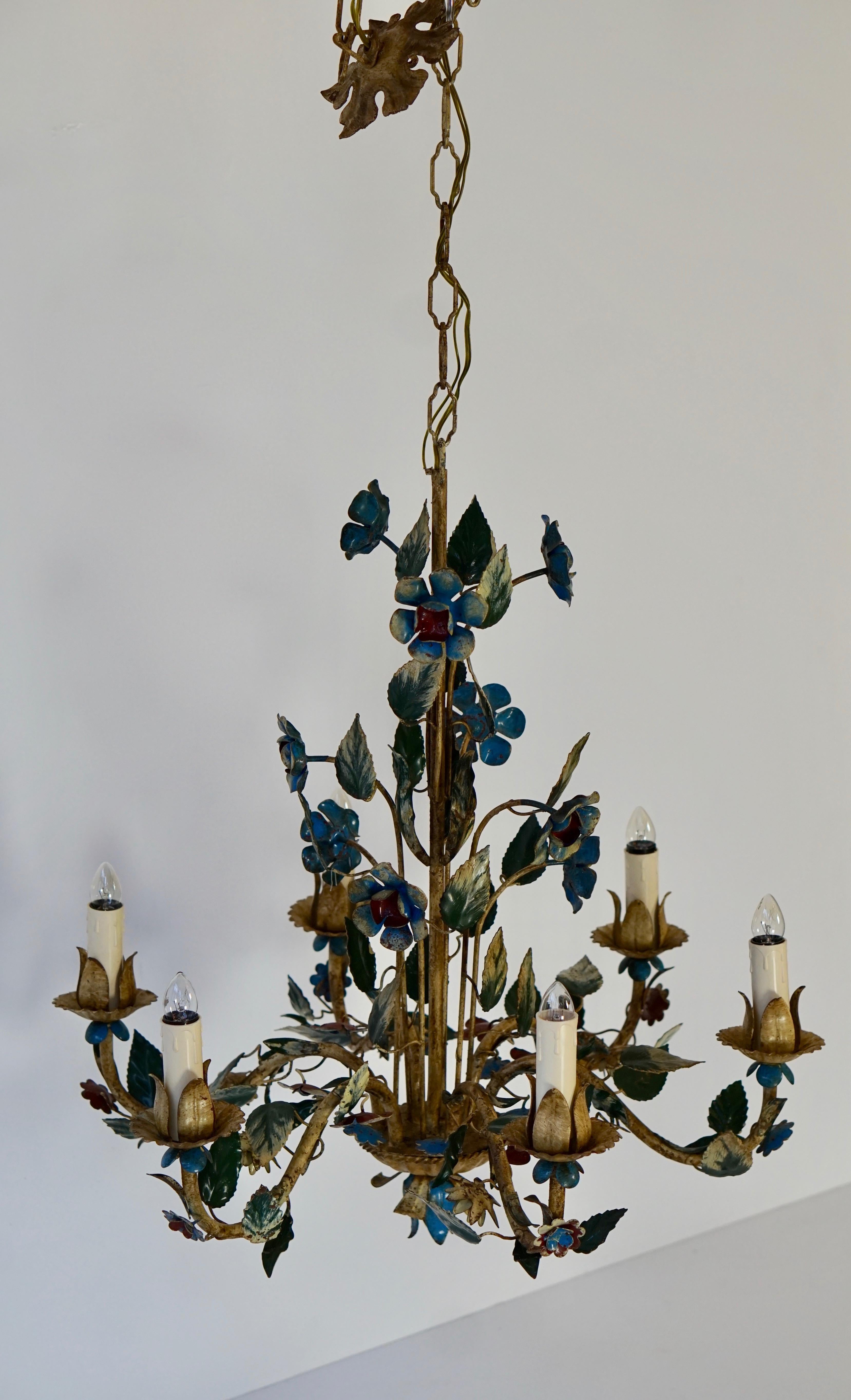 Mid-Century Modern Mid-20th Century Italian Painted Iron and Tole Chandelier with Flowers For Sale