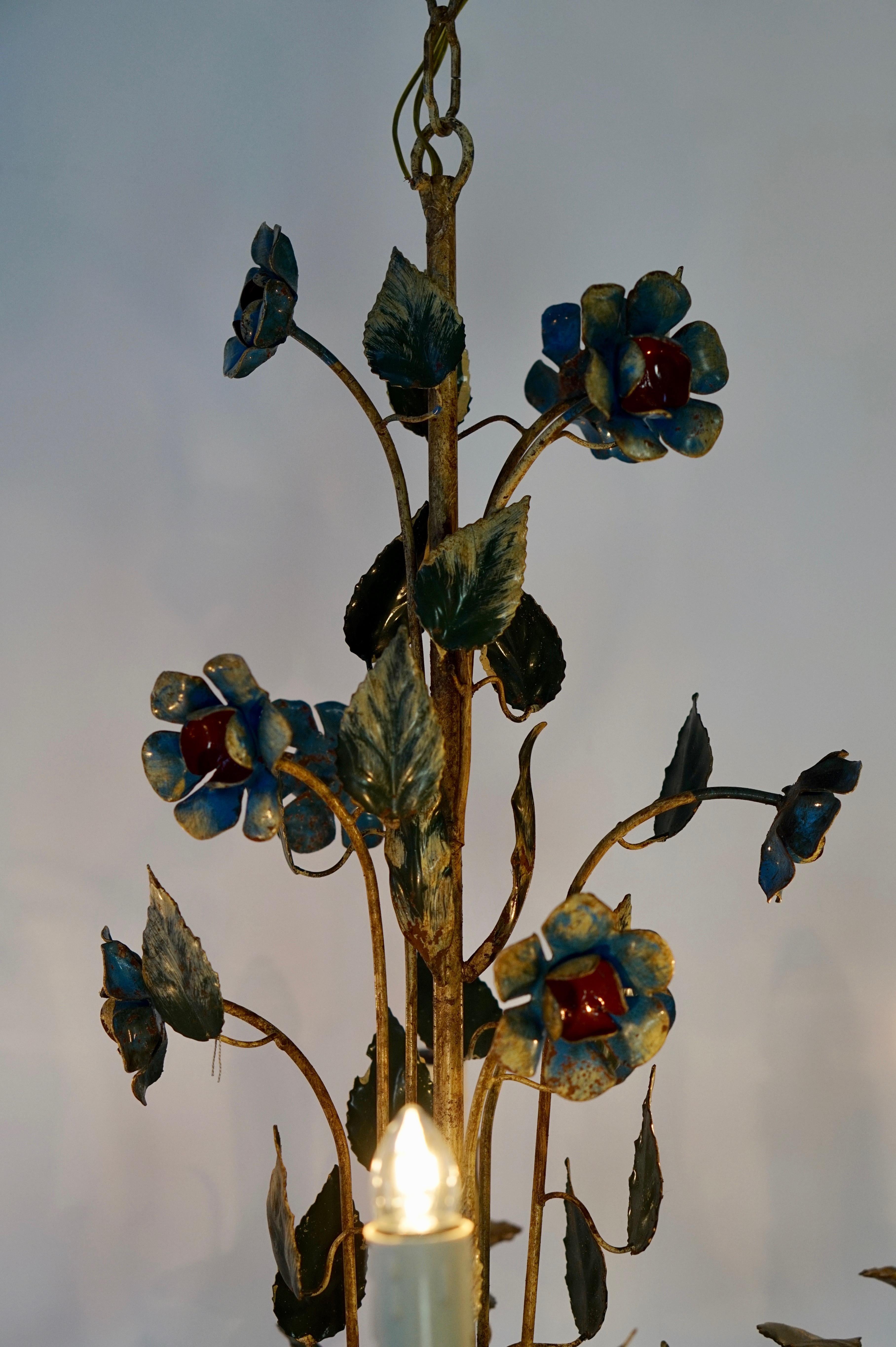 Cold-Painted Mid-20th Century Italian Painted Iron and Tole Chandelier with Flowers For Sale