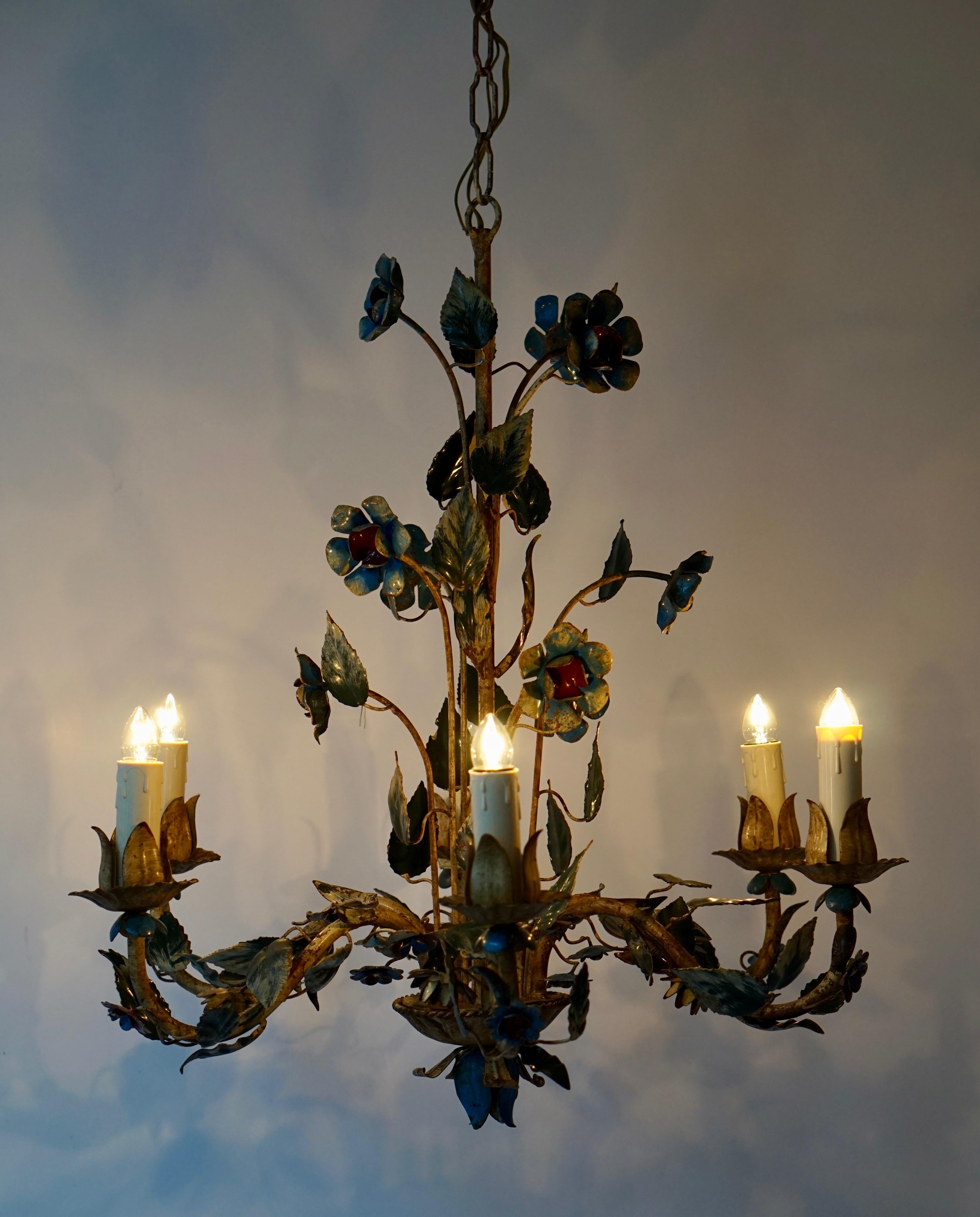 Metal Mid-20th Century Italian Painted Iron and Tole Chandelier with Flowers For Sale