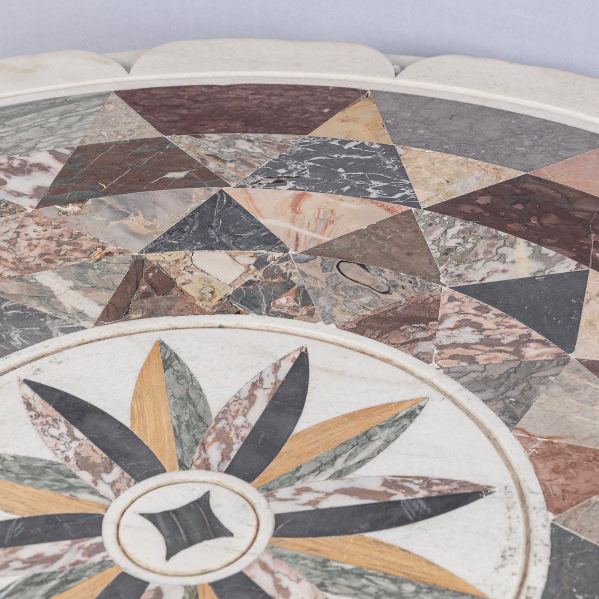 Table d'appoint italienne ronde du milieu du 20e siècle en mosaïque de marbre Pietre Dure en vente 5