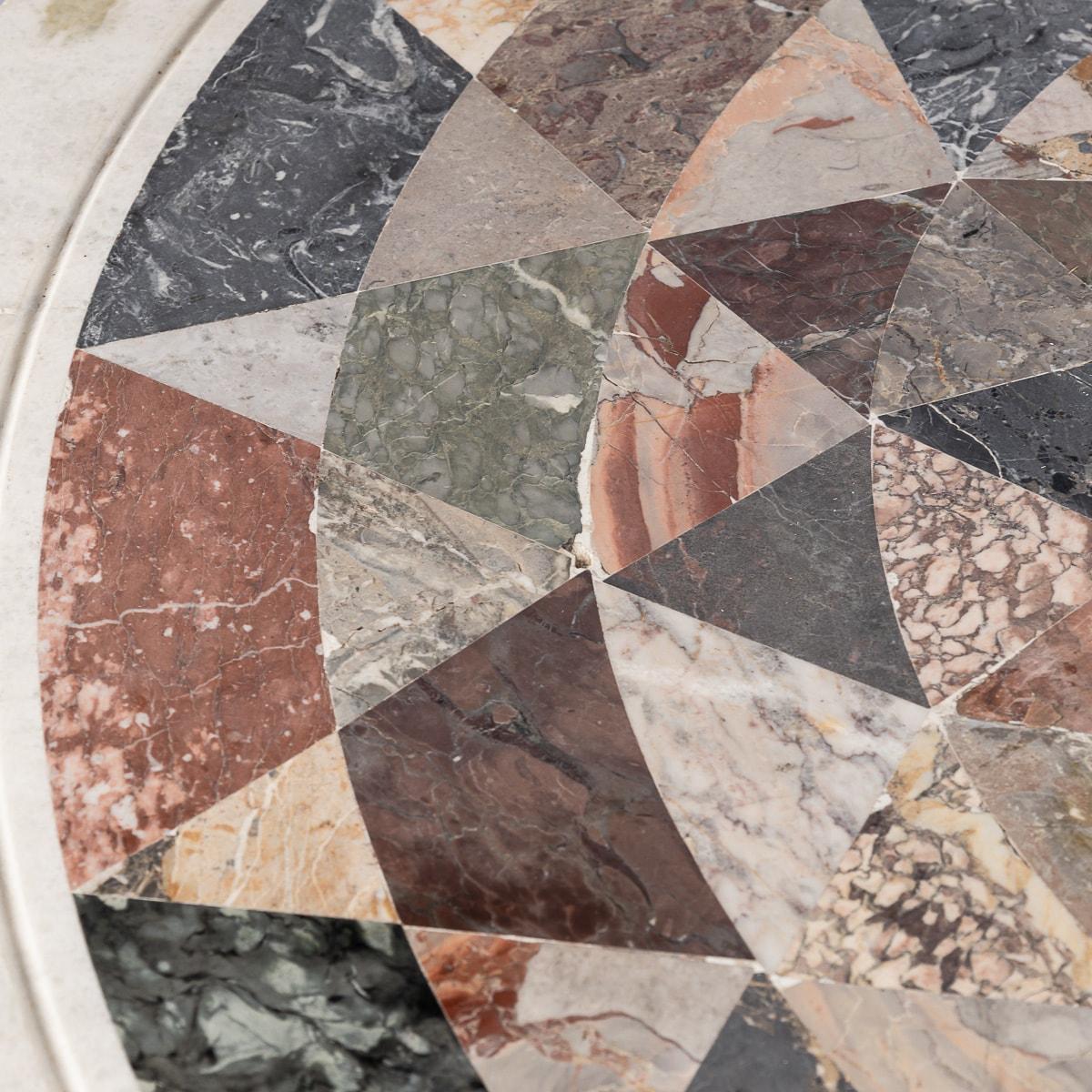 Table d'appoint italienne ronde du milieu du 20e siècle en mosaïque de marbre Pietre Dure en vente 7