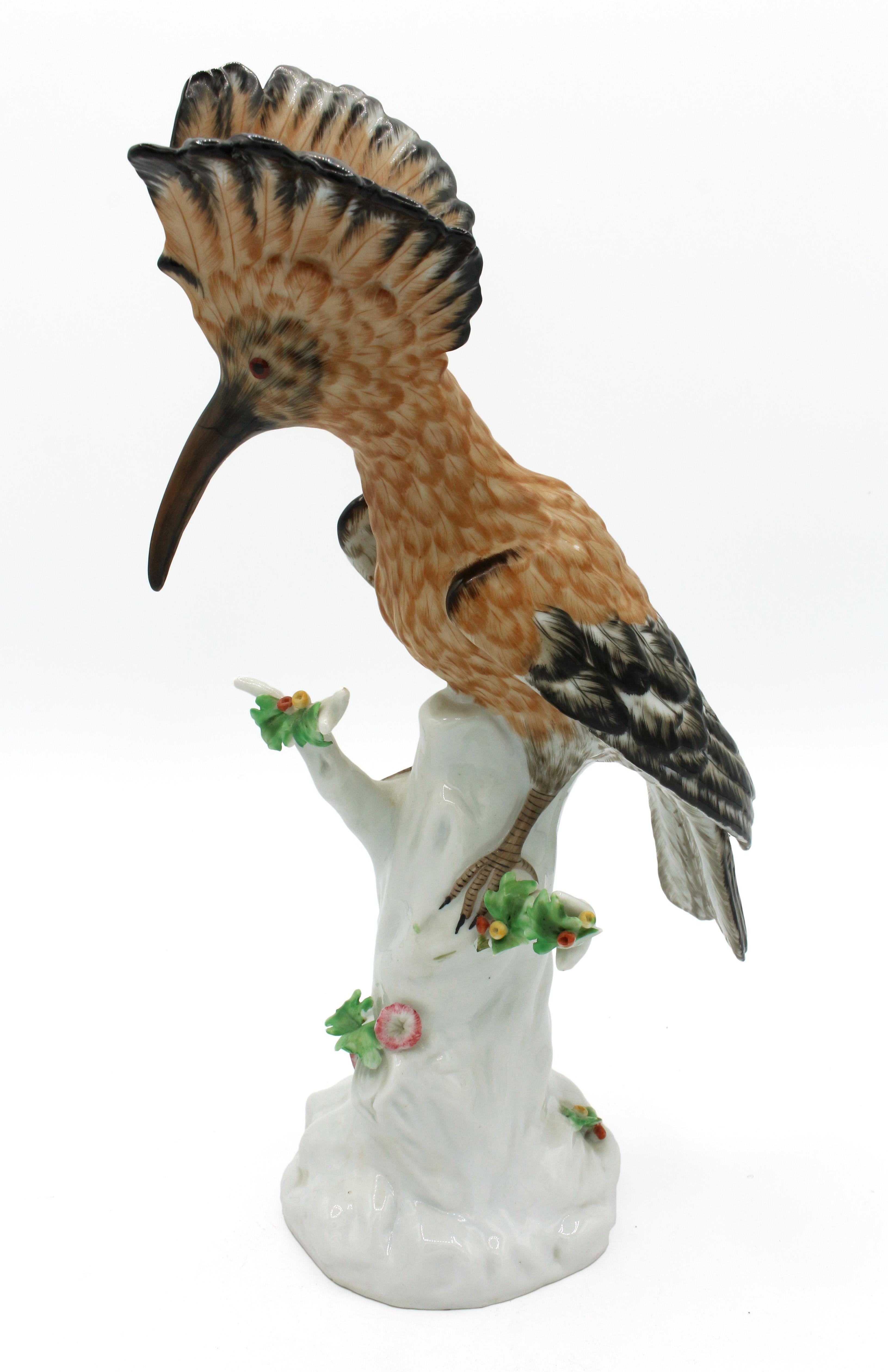 Mid-20th century Italian porcelain hoopoe bird figurine. Marked 