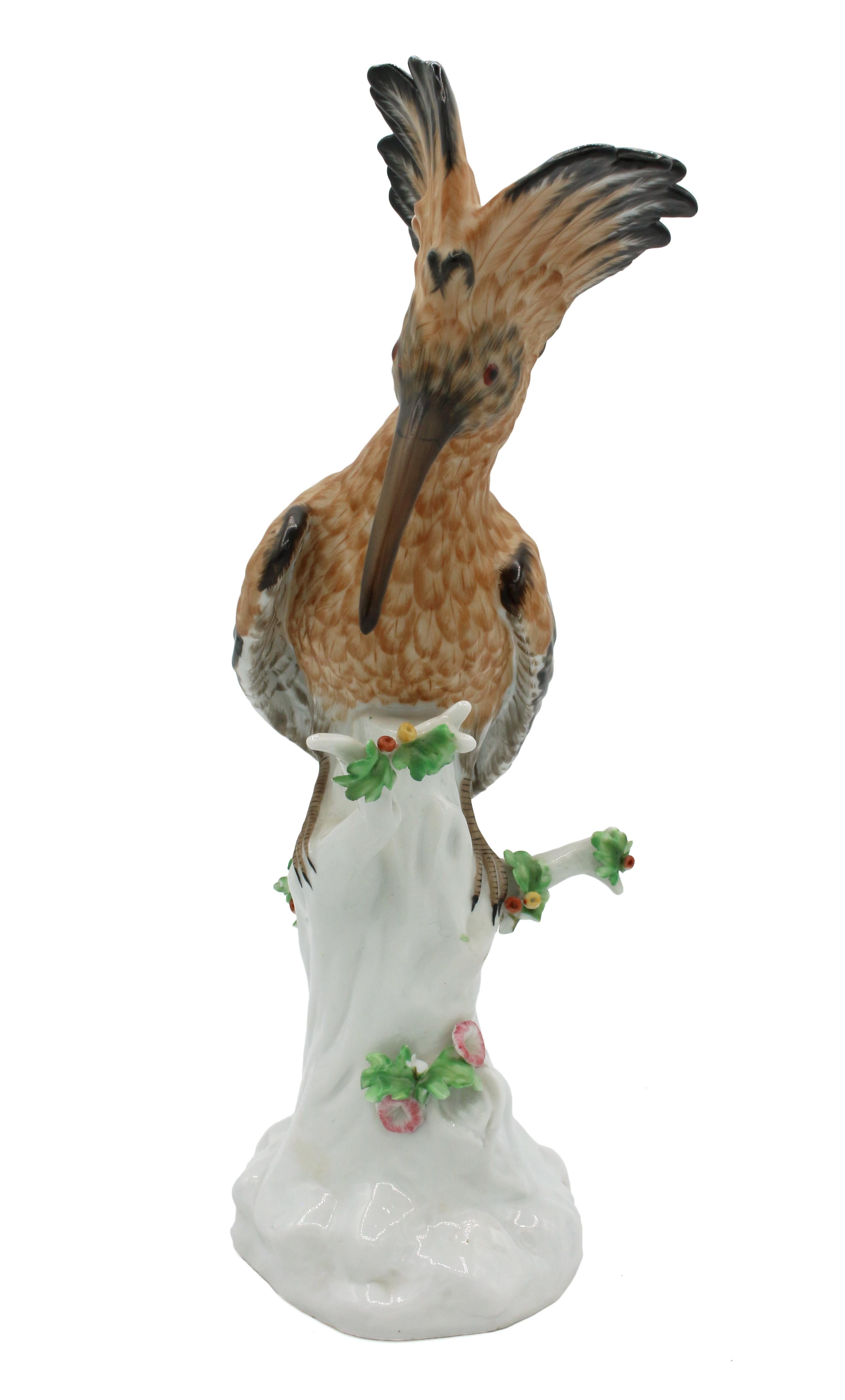 Mid-20th Century Italian Porcelain Hoopoe Bird Figurine In Good Condition For Sale In Chapel Hill, NC