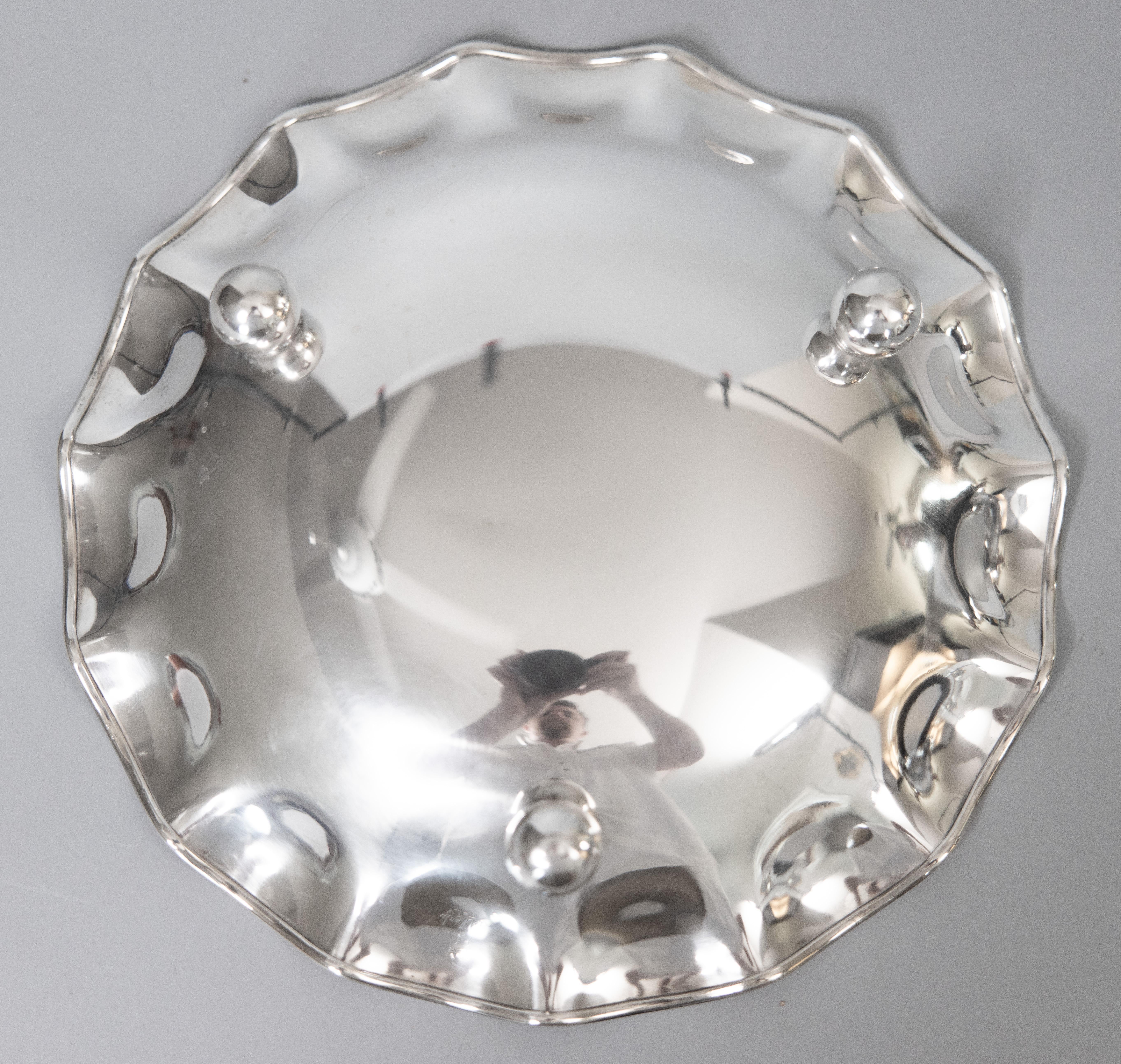 Mid-20th Century Italian Silver Plate Footed Scalloped Tray or Shallow Bowl For Sale 1