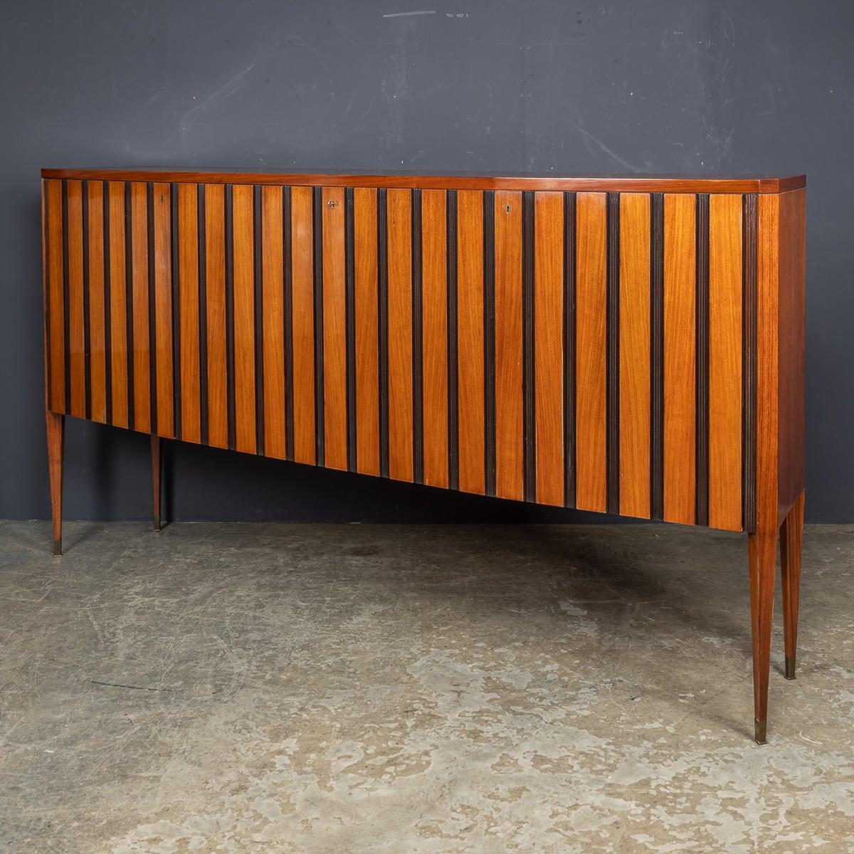 Altro Buffet in legno a righe di Paolo Buffa della metà del XX secolo, 1950 ca. in vendita