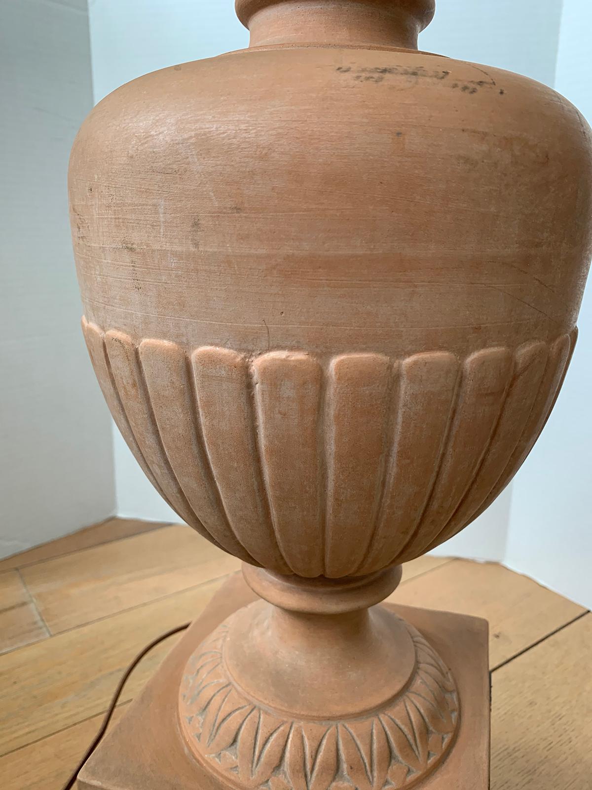 Mid-20th Century Italian Terracotta Urn as Lamp For Sale 7