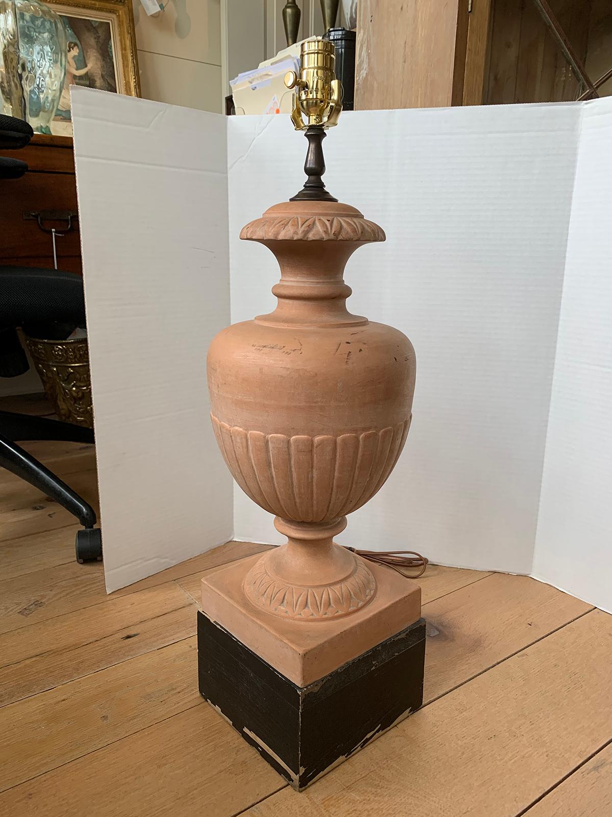 Mid-20th Century Italian Terracotta Urn as Lamp In Good Condition For Sale In Atlanta, GA