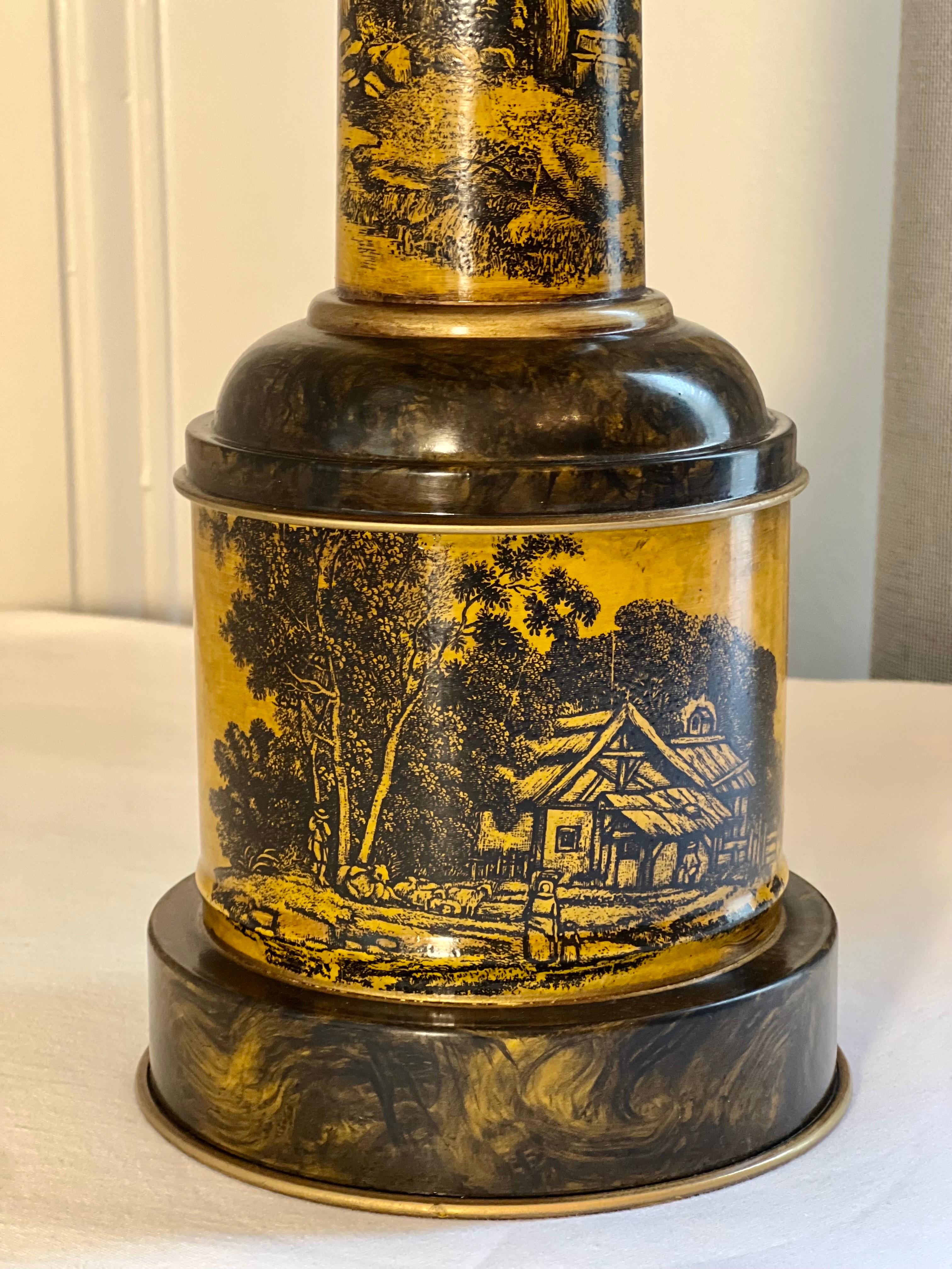 Mid 20th Century Italian Tole Lamp  In Good Condition For Sale In Doylestown, PA