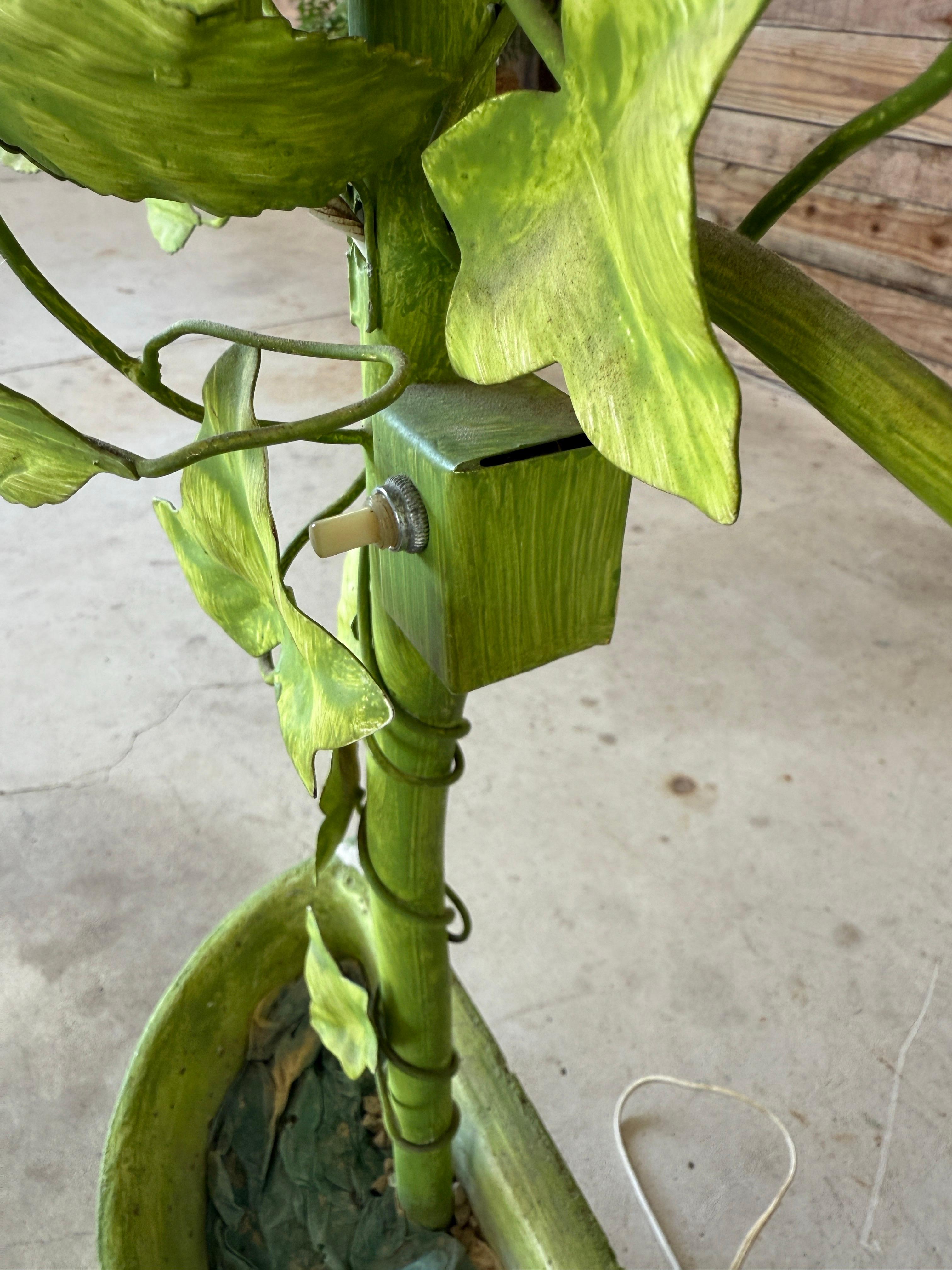 Mid-20th Century Italian Tole Lemon Espalier Tree Wall Light For Sale 3