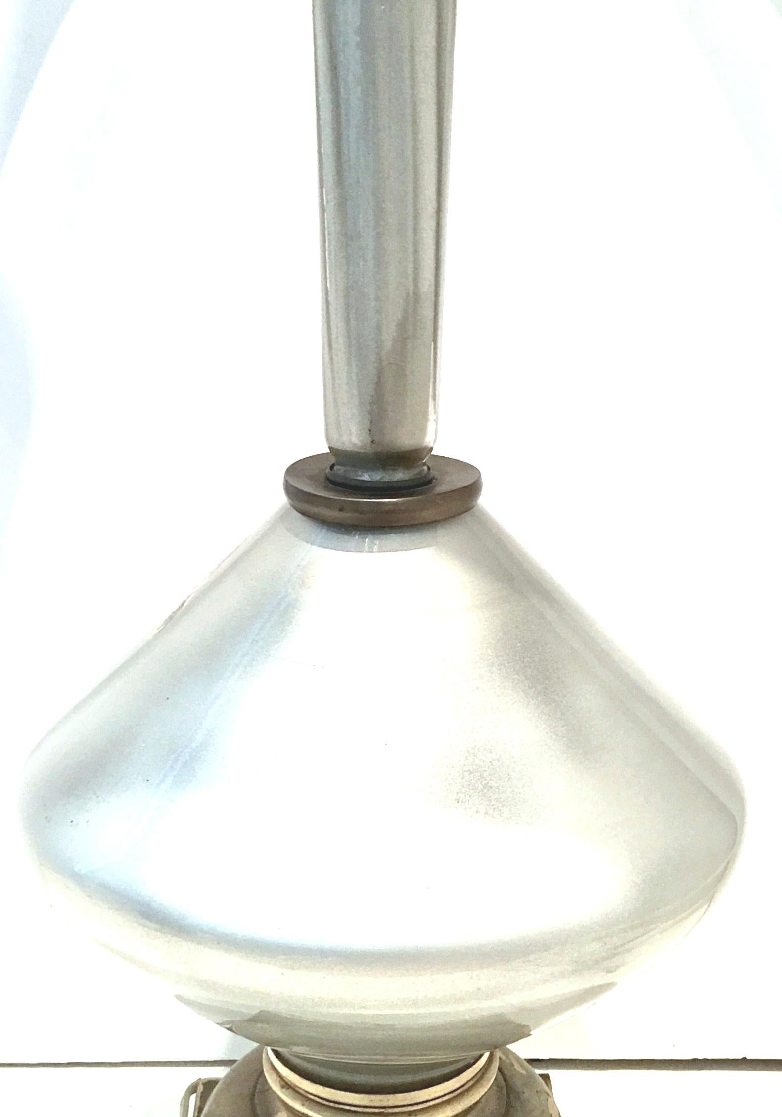 Mid-20th Century Italian Venetian Glass Eglomise Silver Leaf Decalcomania Lamp For Sale 5