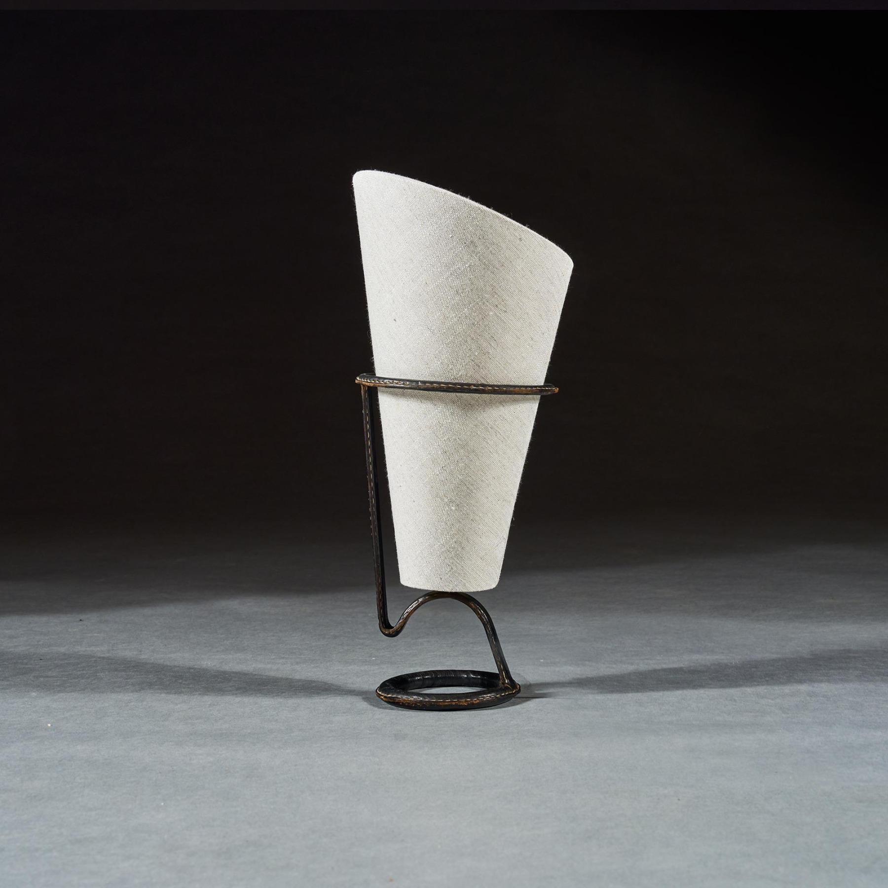Mid 20th Century Jacques Adnet Black Leather Stitched Torch Shaped Table Lamp Bon état - En vente à Benington, Herts