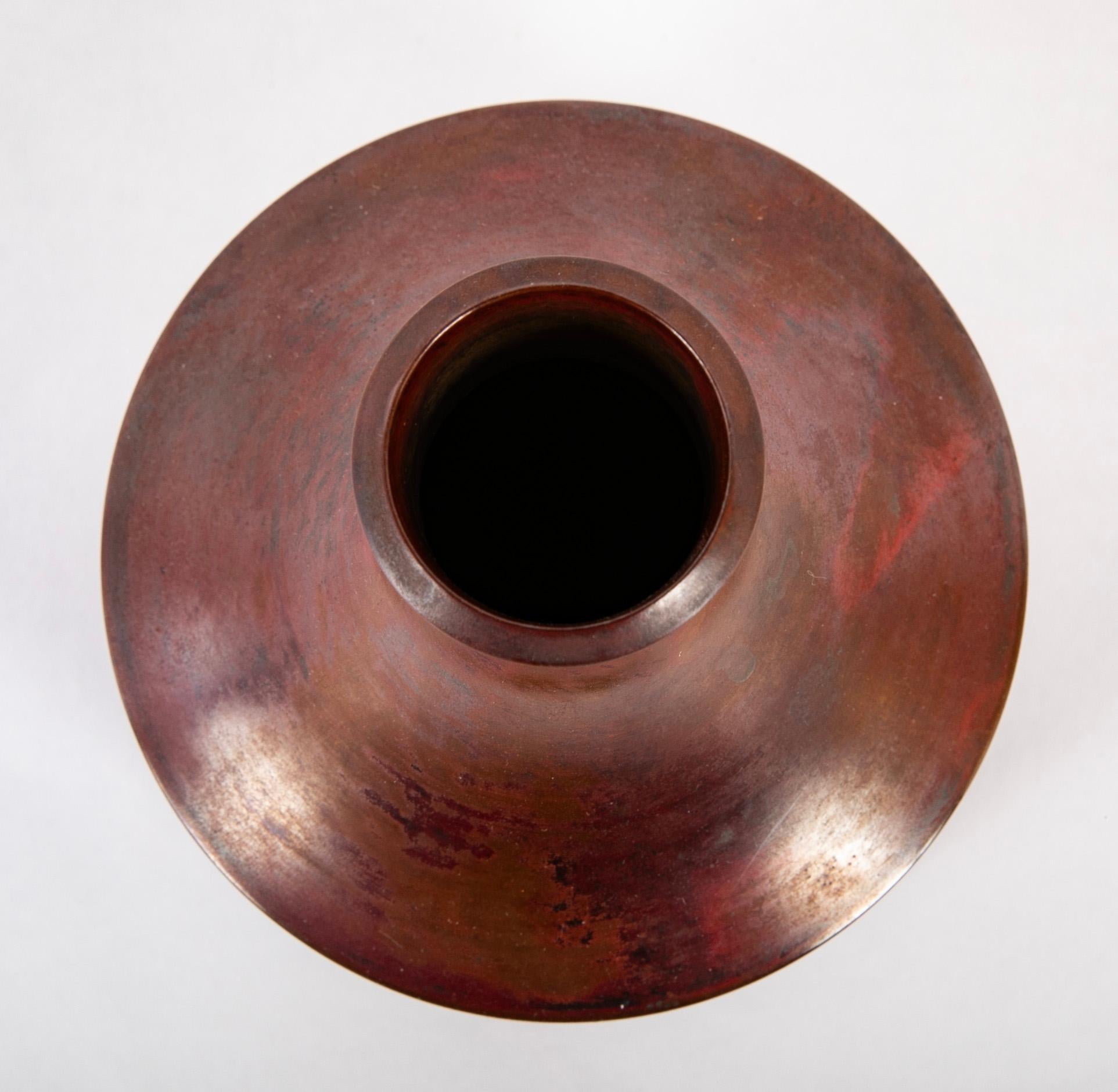 Vaso in bronzo giapponese della metà del XX secolo in vendita 2