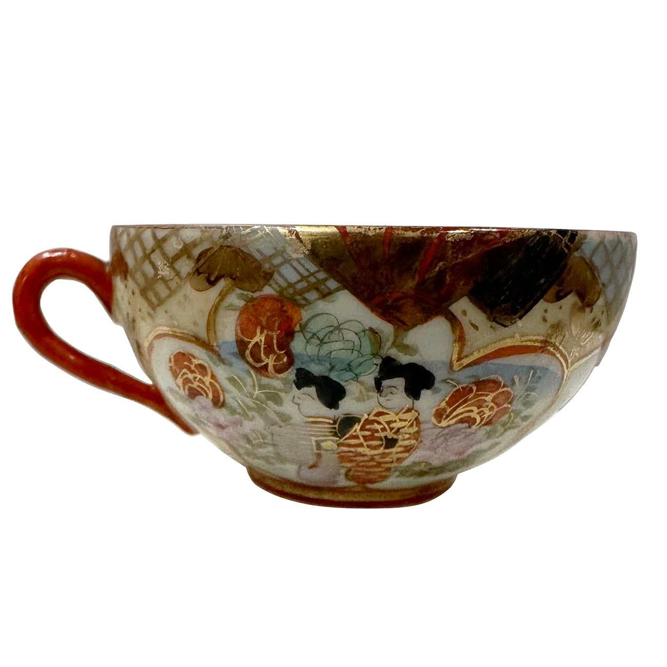 Mid-20th Century Japanese Kutani Egg shell Tea Cup and saucer set of Four In Good Condition For Sale In Pomona, CA