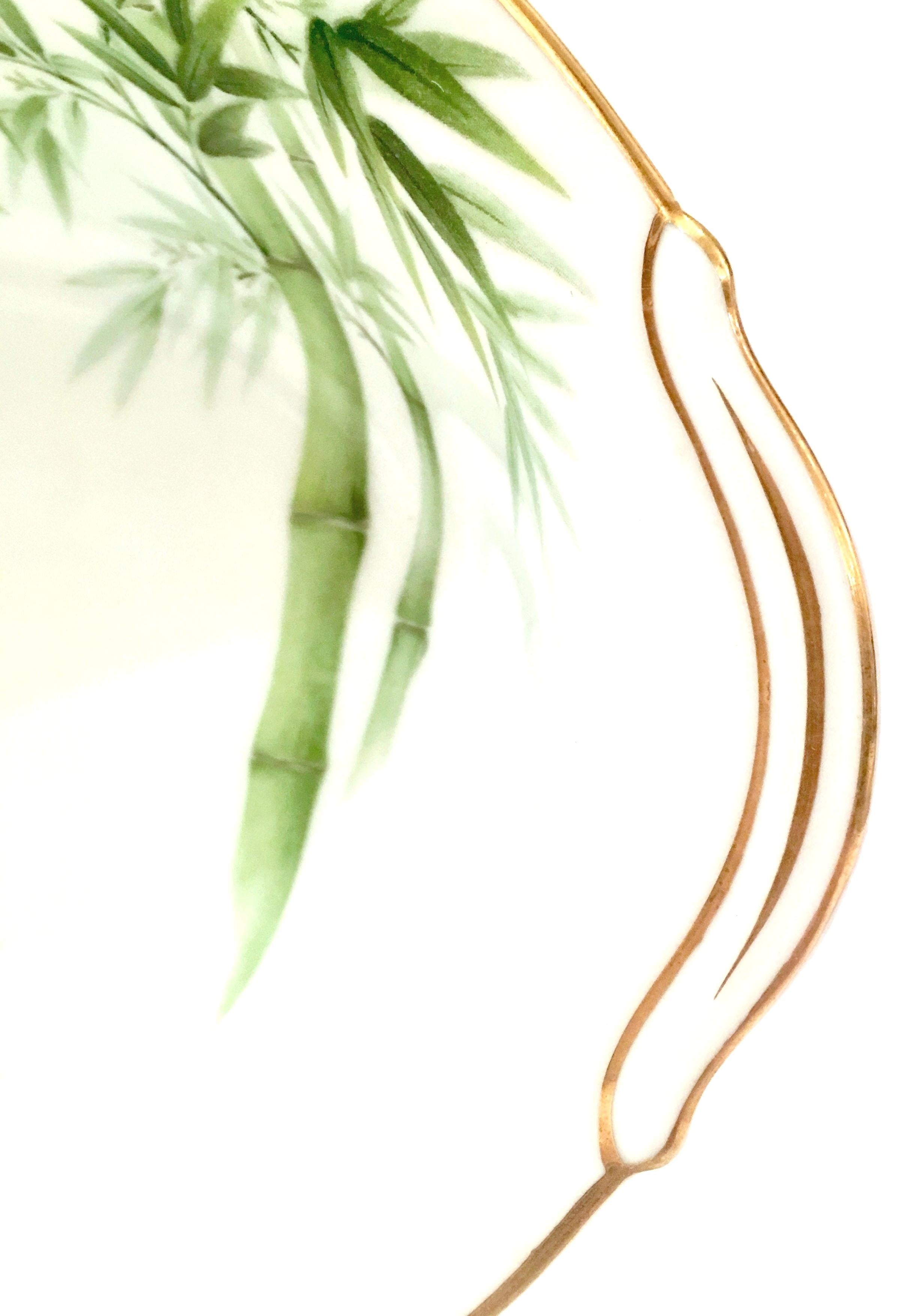 Mid-20th Century Japanese Porcelain Dinnerware Set of 23 Pieces By Noritake 6