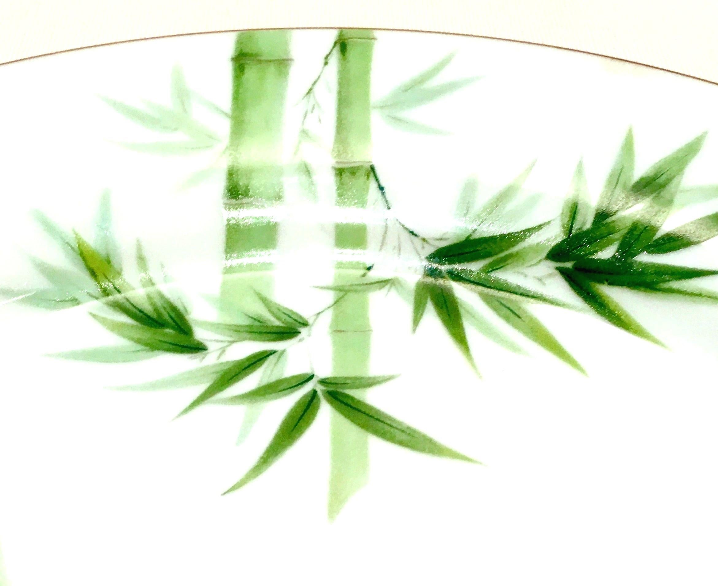 Mid-20th Century Japanese Porcelain Dinnerware Set of 23 Pieces By Noritake 11