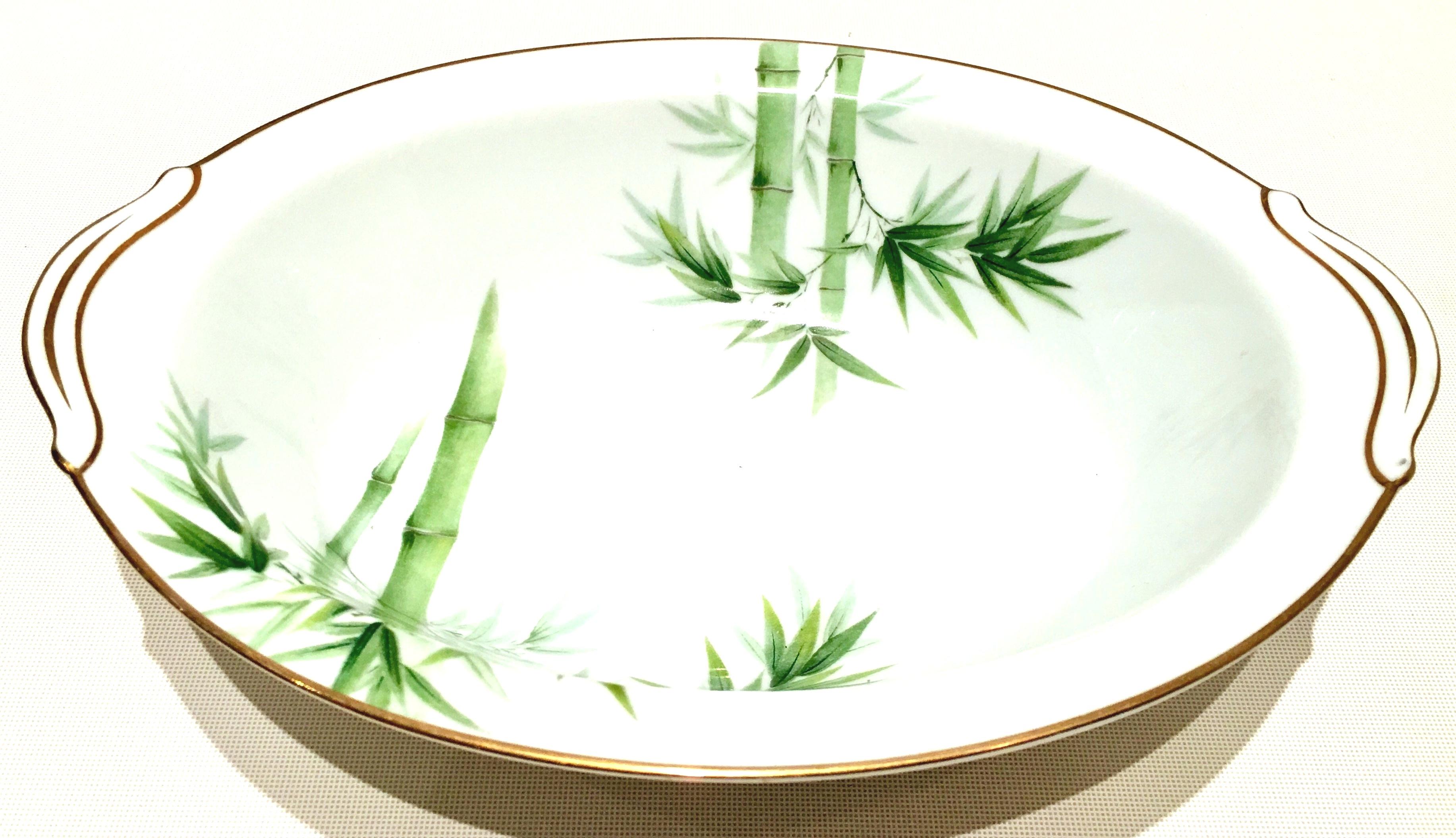 Mid-20th Century Japanese Porcelain Dinnerware Set of 23 Pieces By Noritake 1