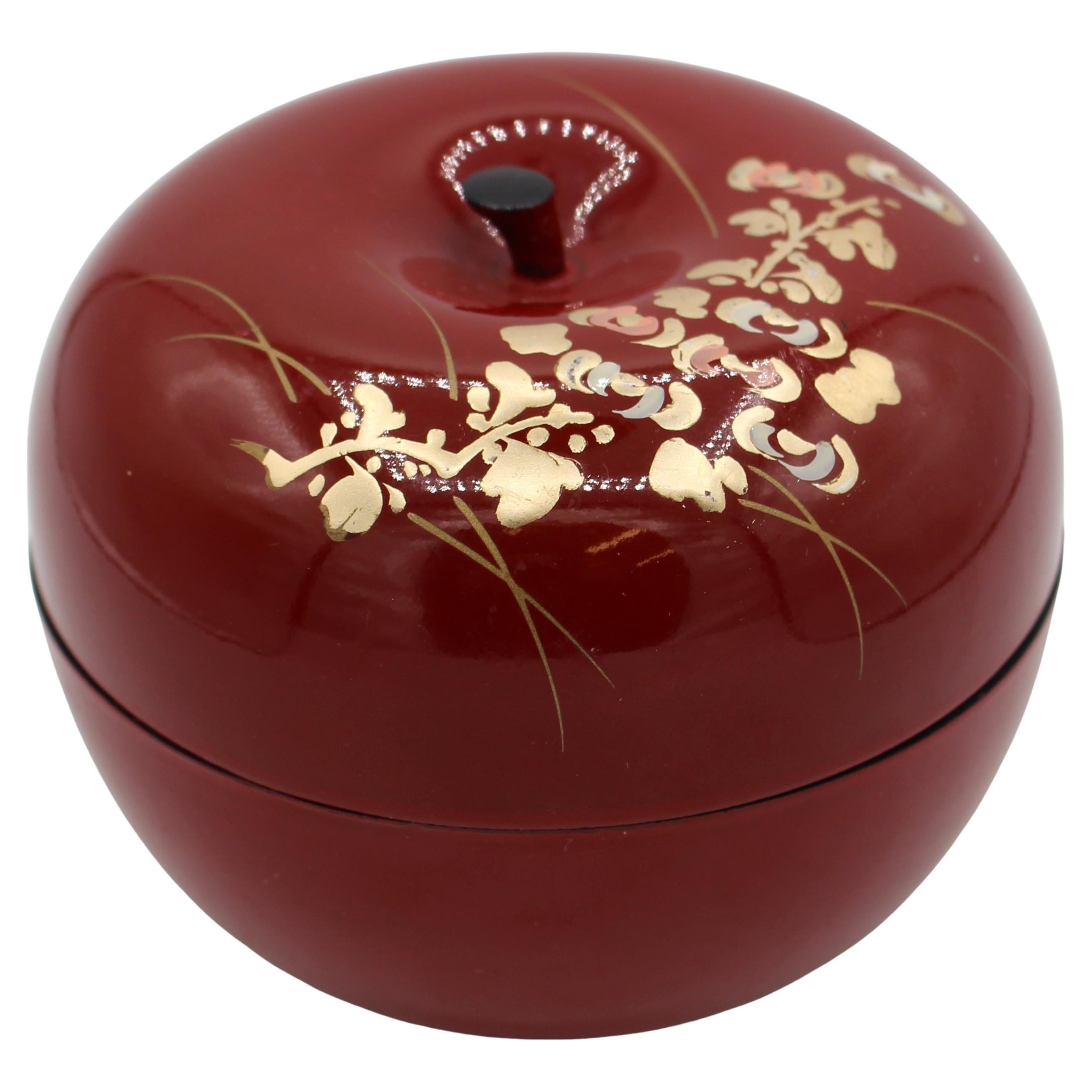Mid-20th Century Japanese Yamanaka Lacquerware Sweets Box