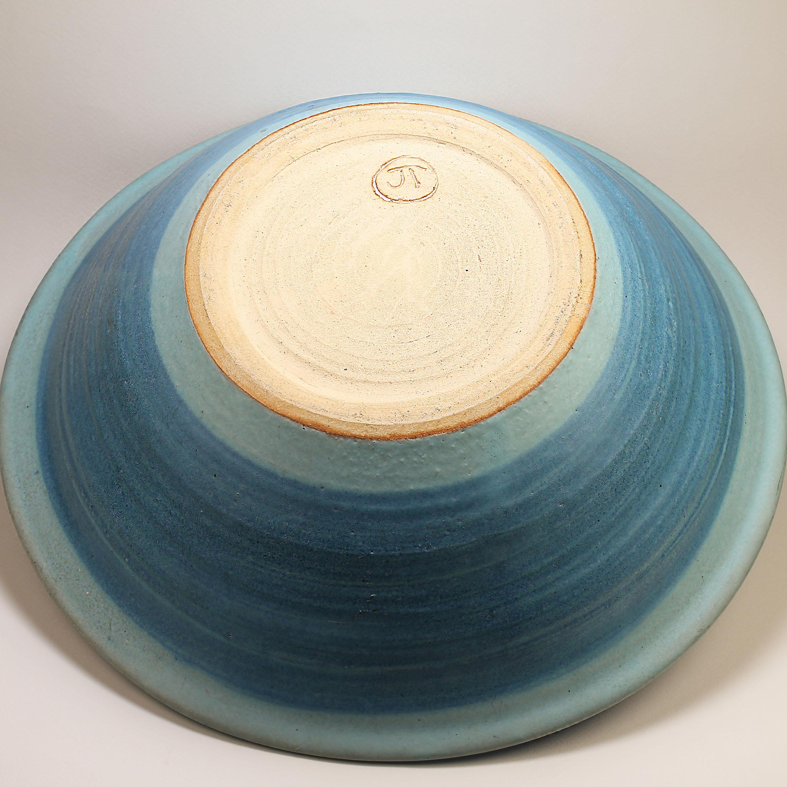 Mediados del siglo XX Jt Abernathy Tazón de esmalte azul distintivo clásico estadounidense en venta