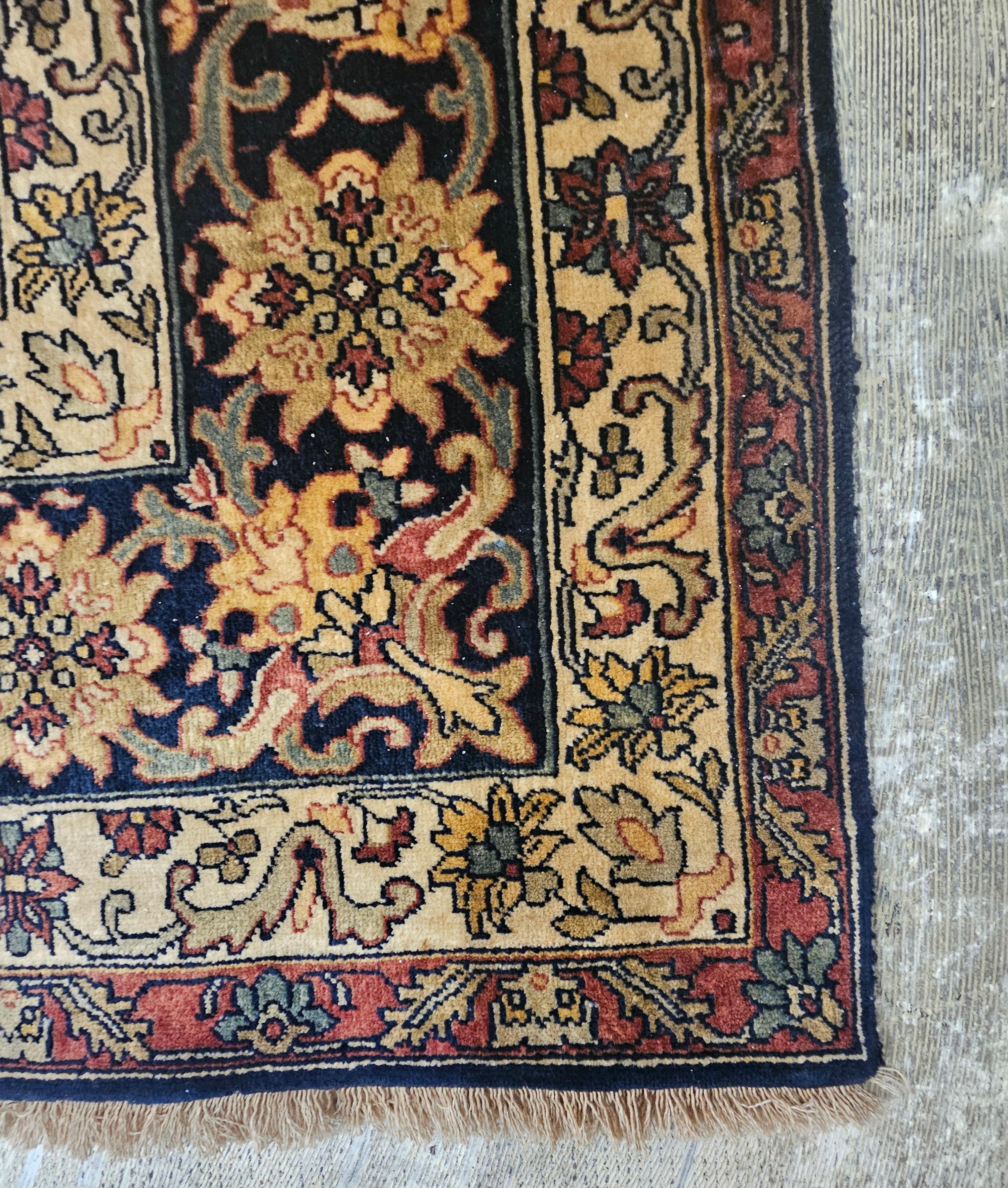 Kermanshah-Holzteppich aus der Mitte des 20. Jahrhunderts 8' x 10' im Angebot 2