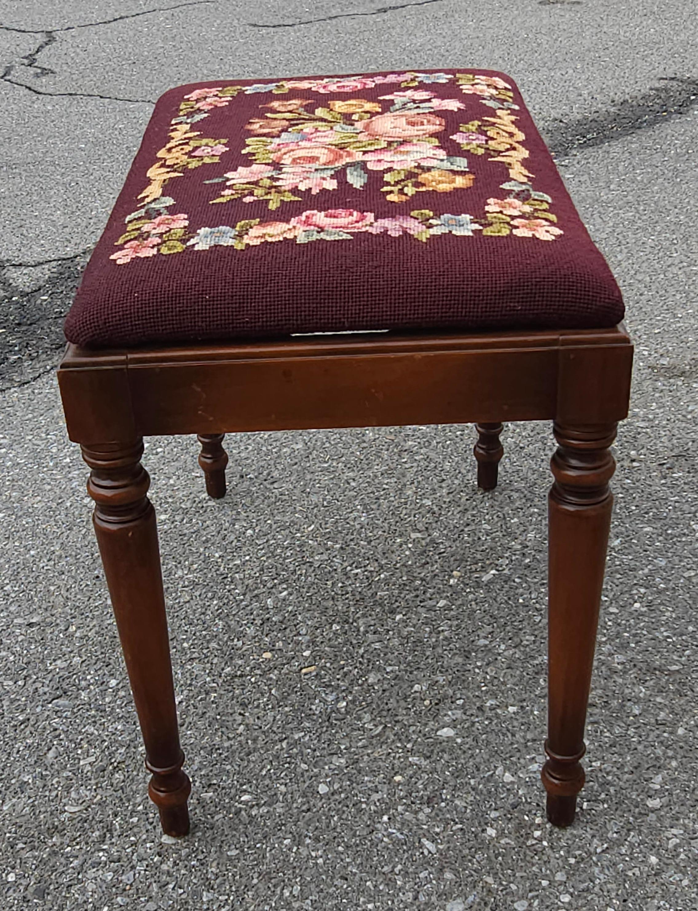 Mid 20th Century Kindel Furniture Oxford Cherry & Needlepoint Upholstered Bench For Sale 3