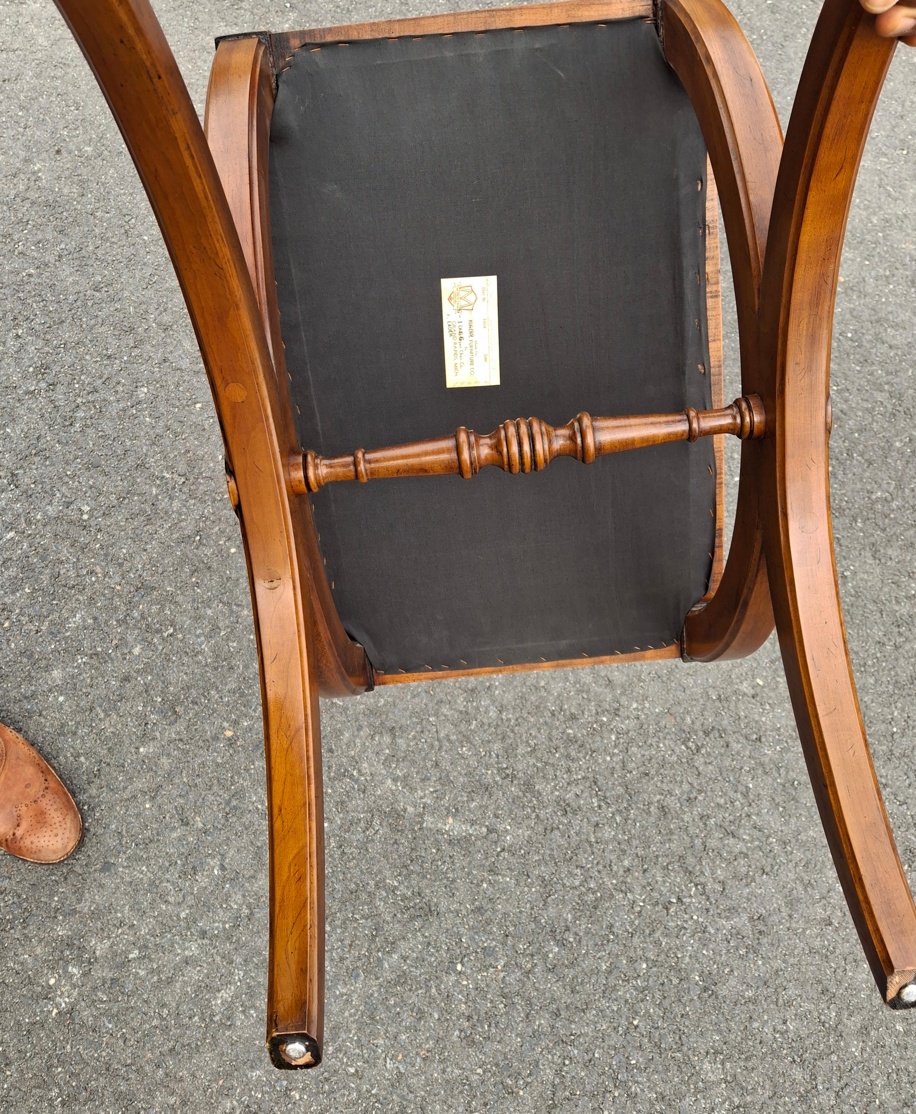 Panchina in noce e curule imbottito della metà del XX secolo di Kindel Furniture in vendita 3