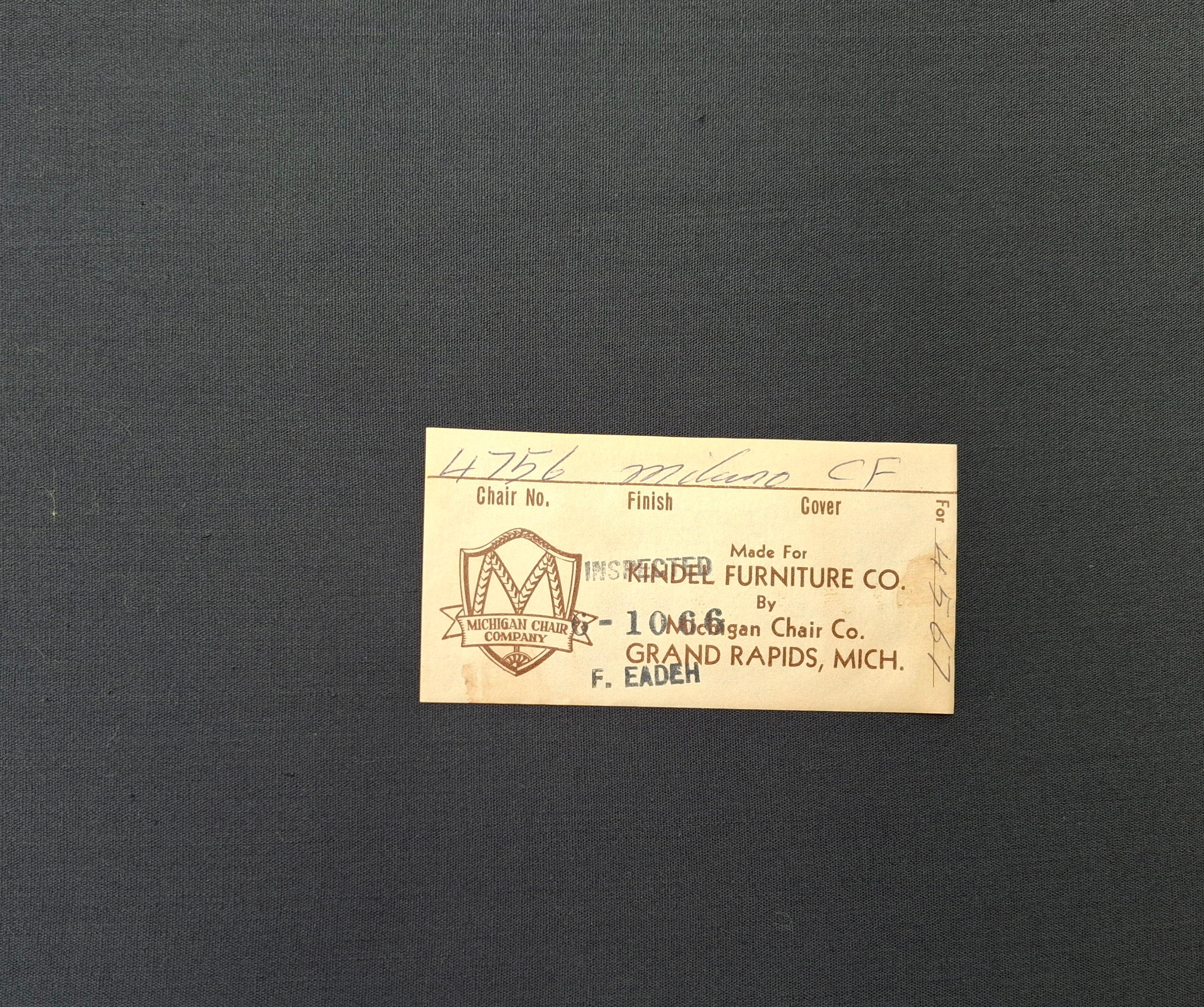 Panchina in noce e curule imbottito della metà del XX secolo di Kindel Furniture in vendita 4