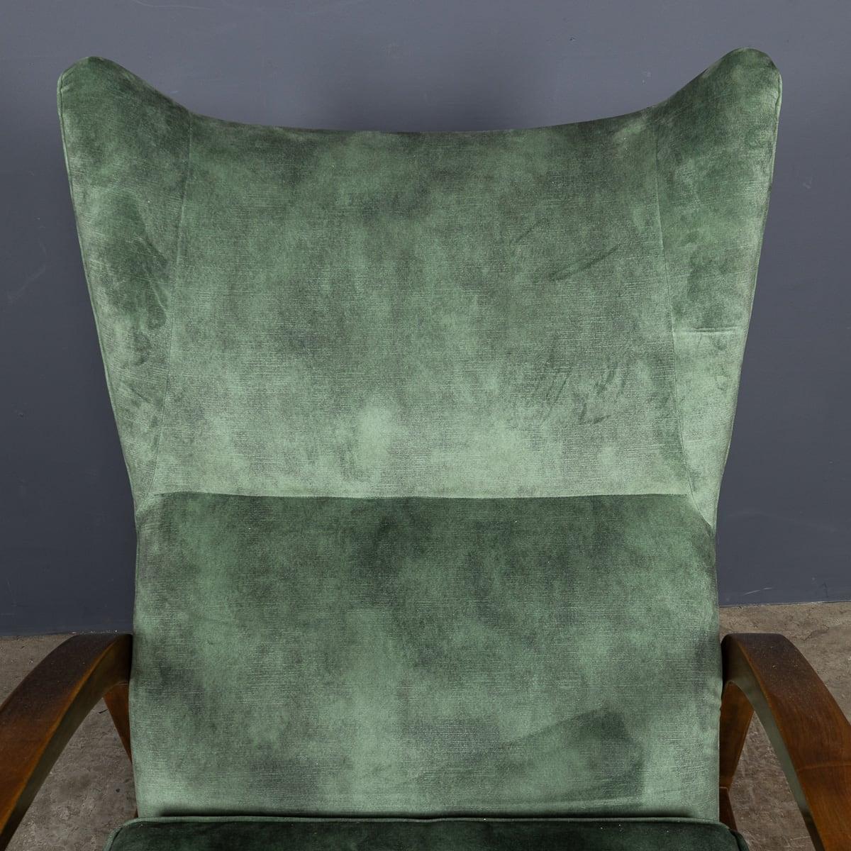 Milieu du XXe siècle Knoll Antimott Recliner & Footstool c.1960 en vente 9