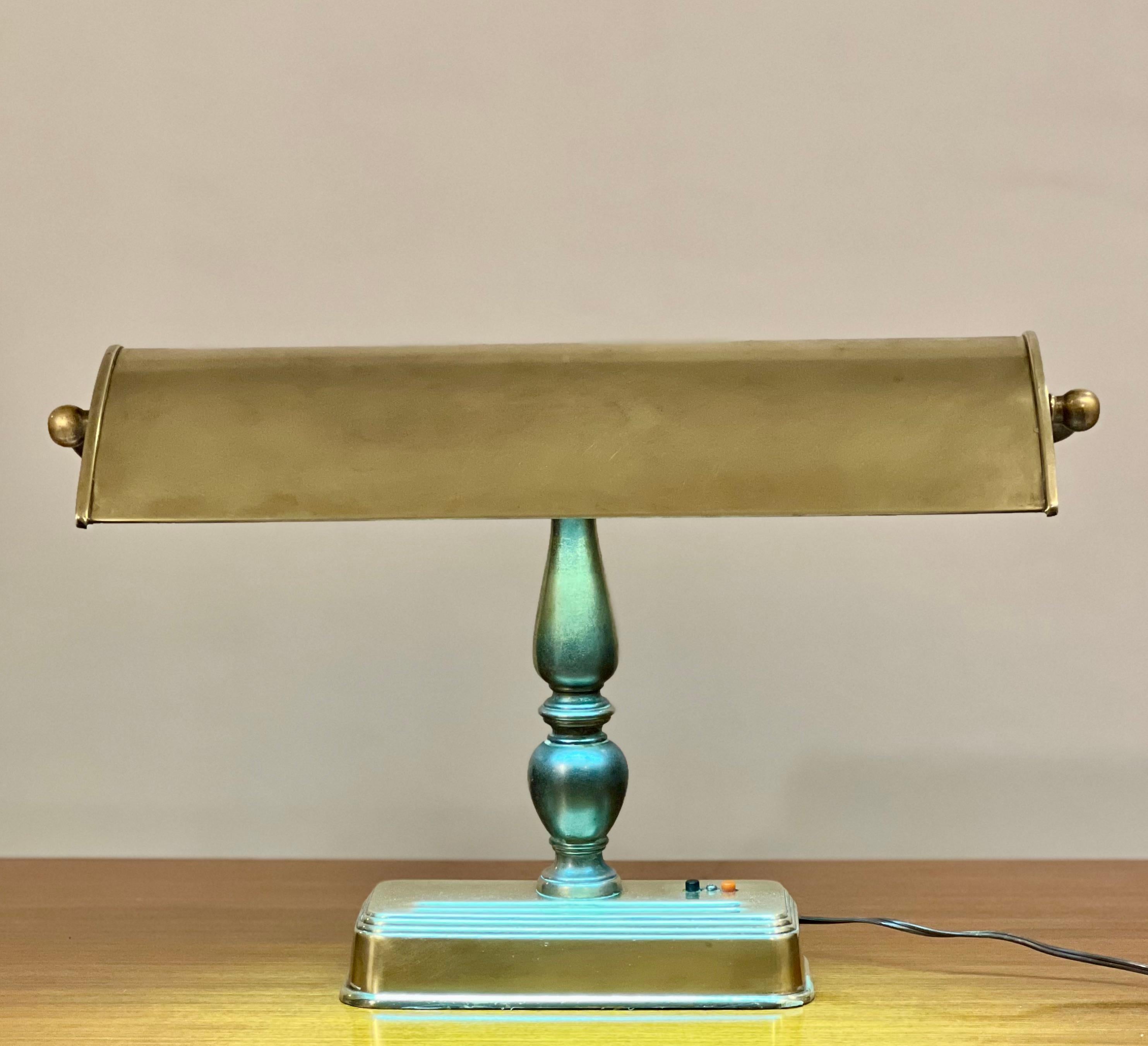 Mid 20th Century Large Brass Banker's Desk Lamp For Sale 2