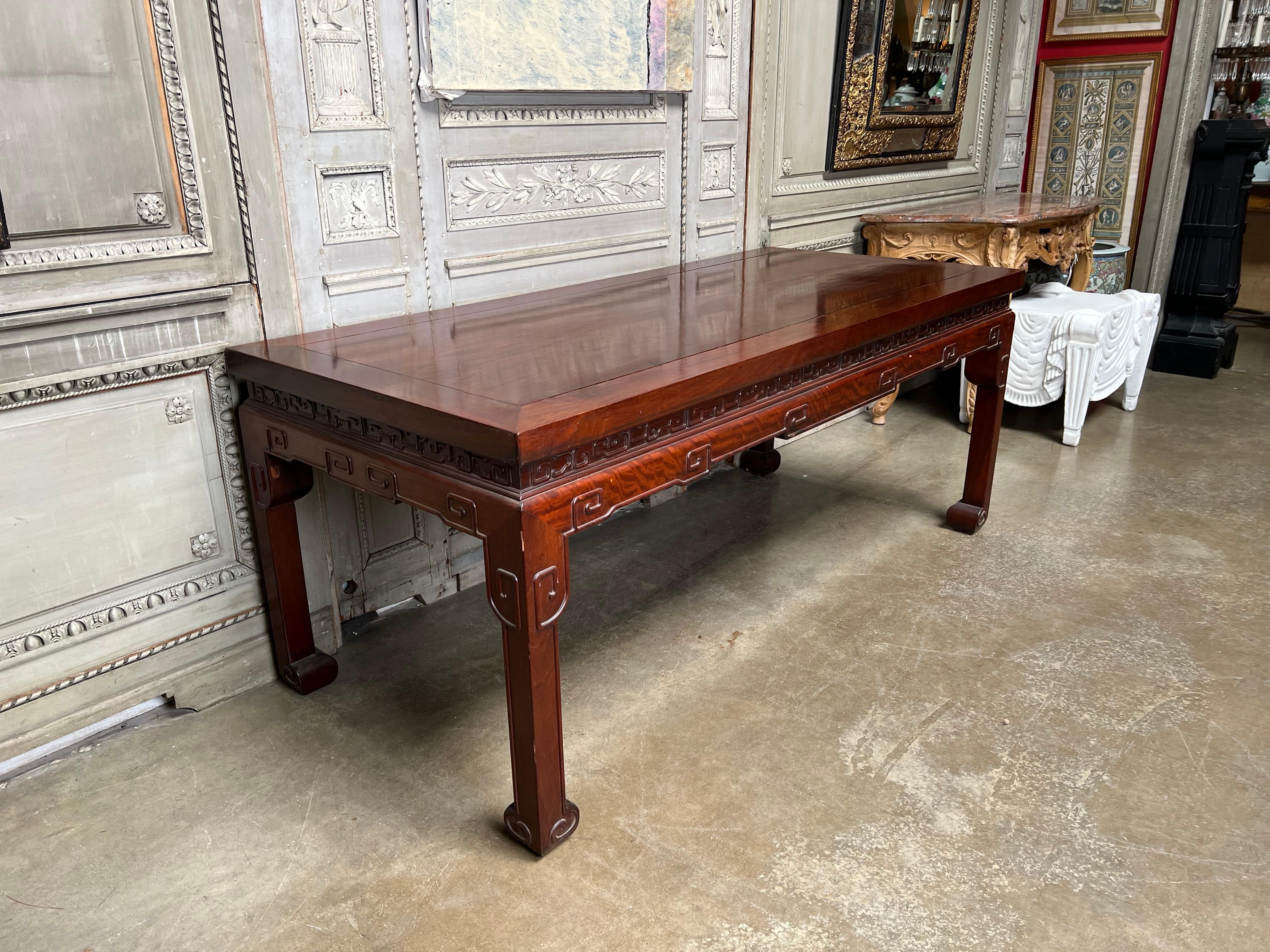 Mid-20th Century Large Chinese Rosewood Center Table For Sale 7