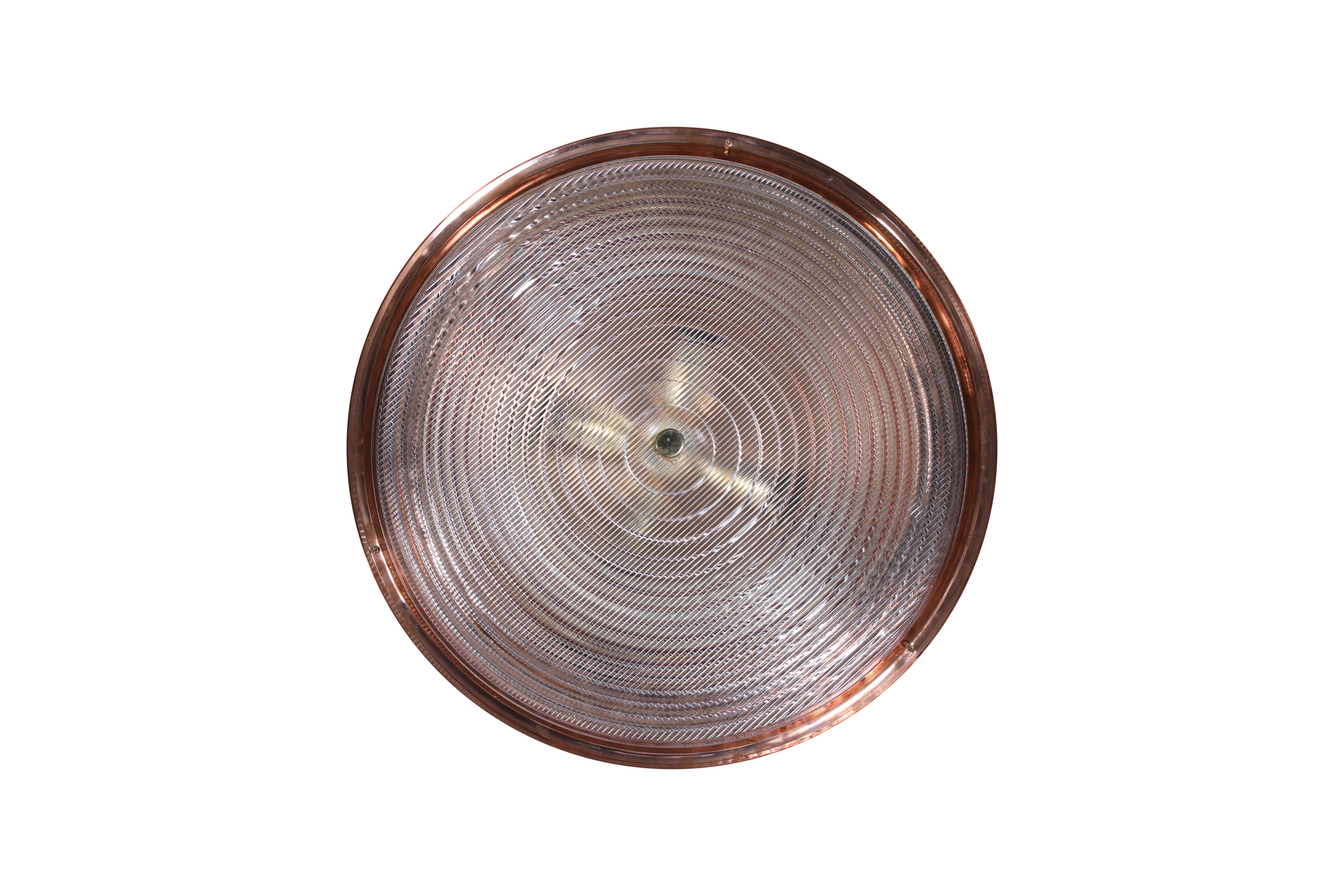 Lámpara colgante grande de cobre y cristal de plomo holófano de mediados del siglo XX en Bueno estado para la venta en Nantucket, MA