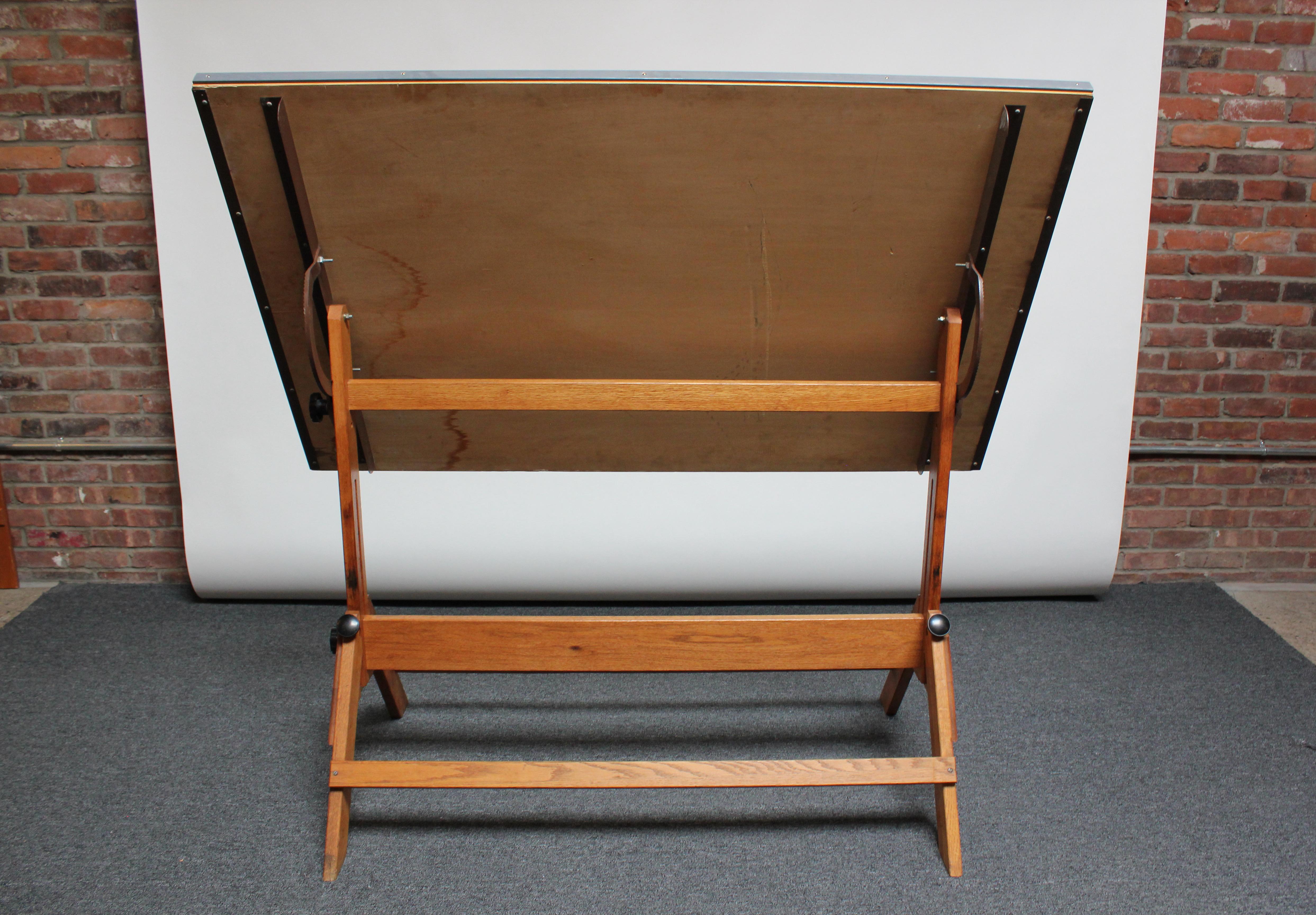 Mid-20th Century Large Maple and Oak Drafting Table In Good Condition For Sale In Brooklyn, NY
