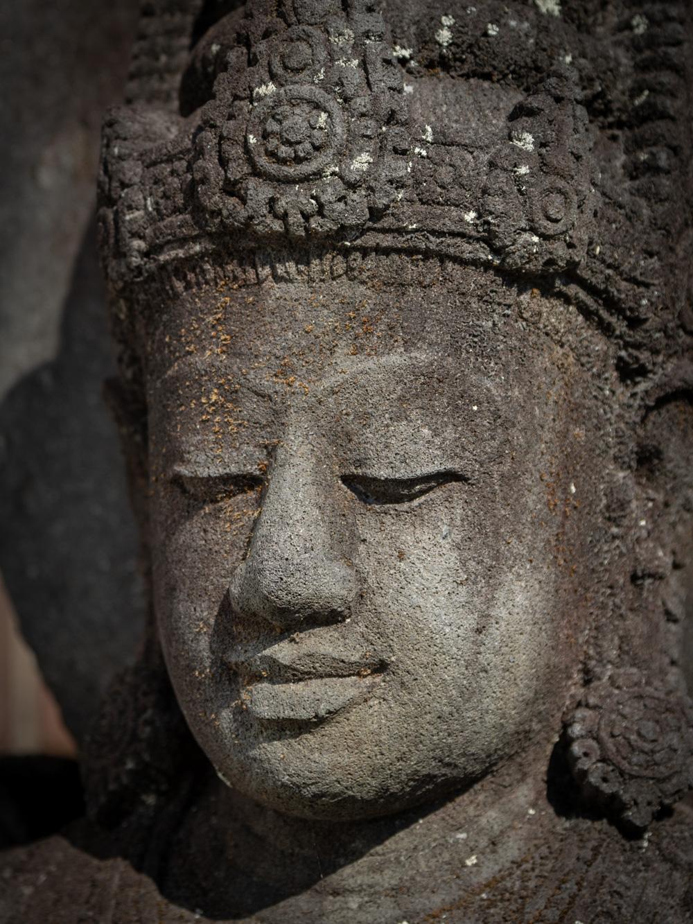 Mid 20th century large old lavastone figure of Bodhisattva Avalokiteshvara For Sale 3
