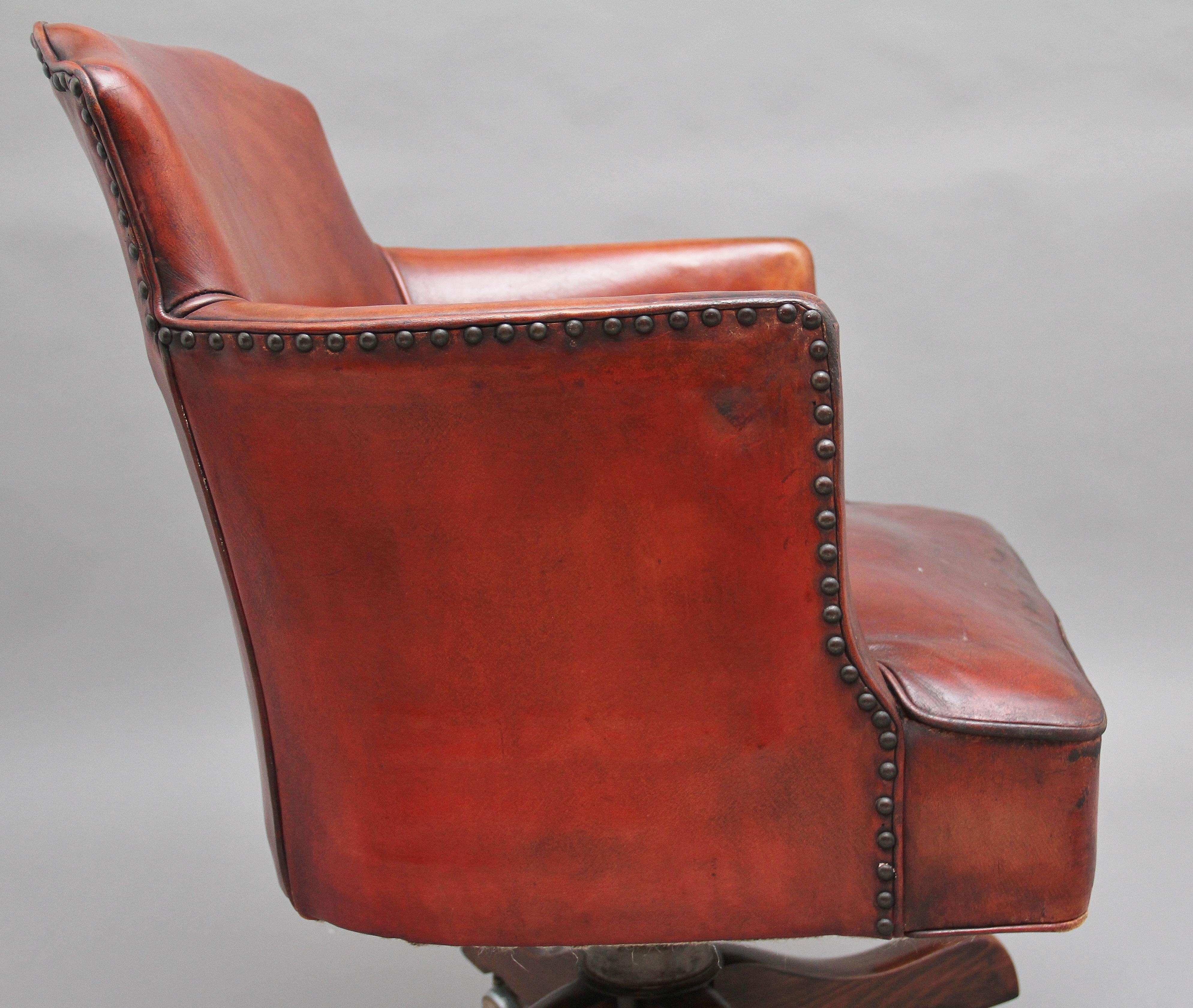 Mid-20th Century Leather Swivel Desk Chair 2