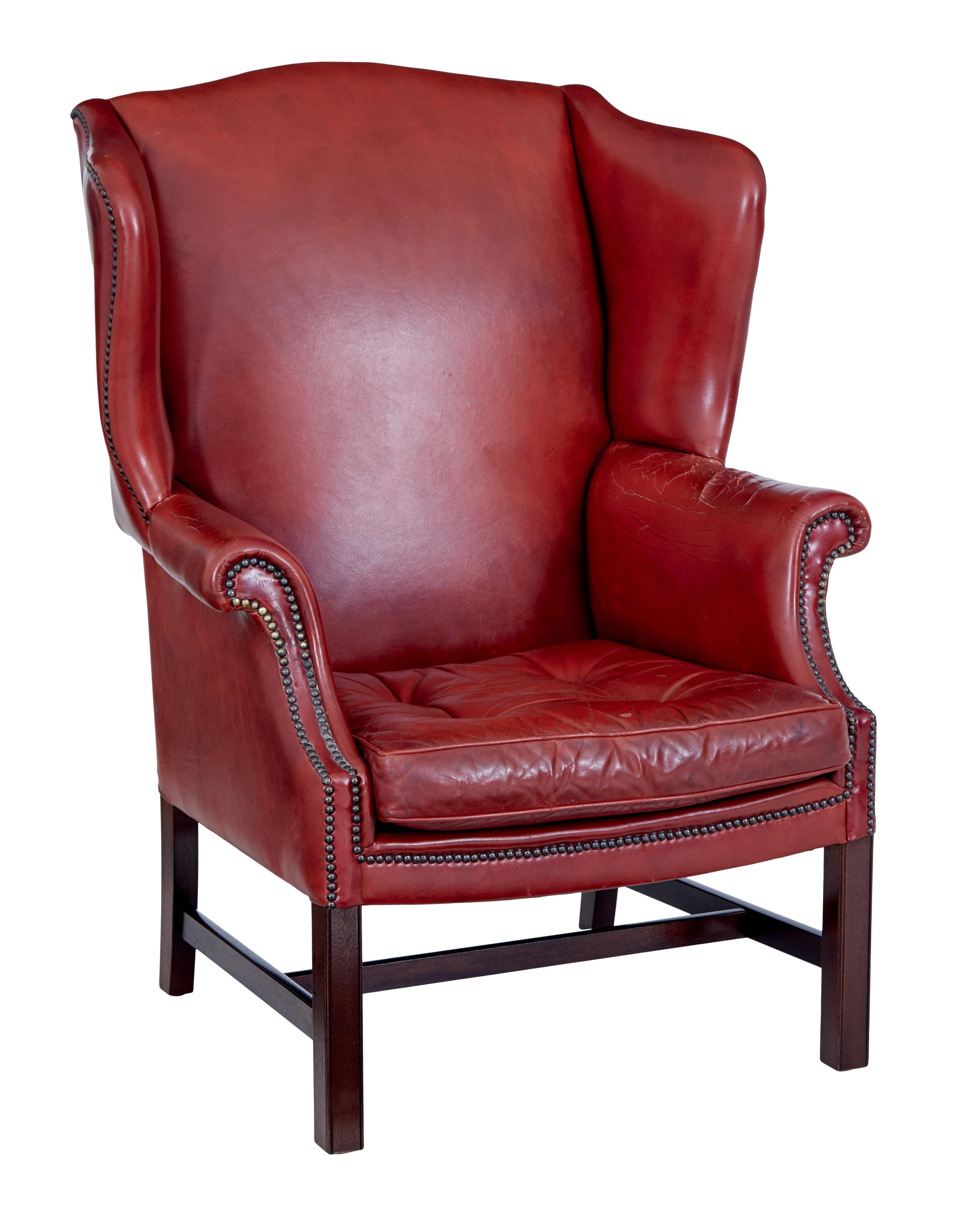 Sillón con respaldo de cuero de mediados del siglo XX Victoriano en venta